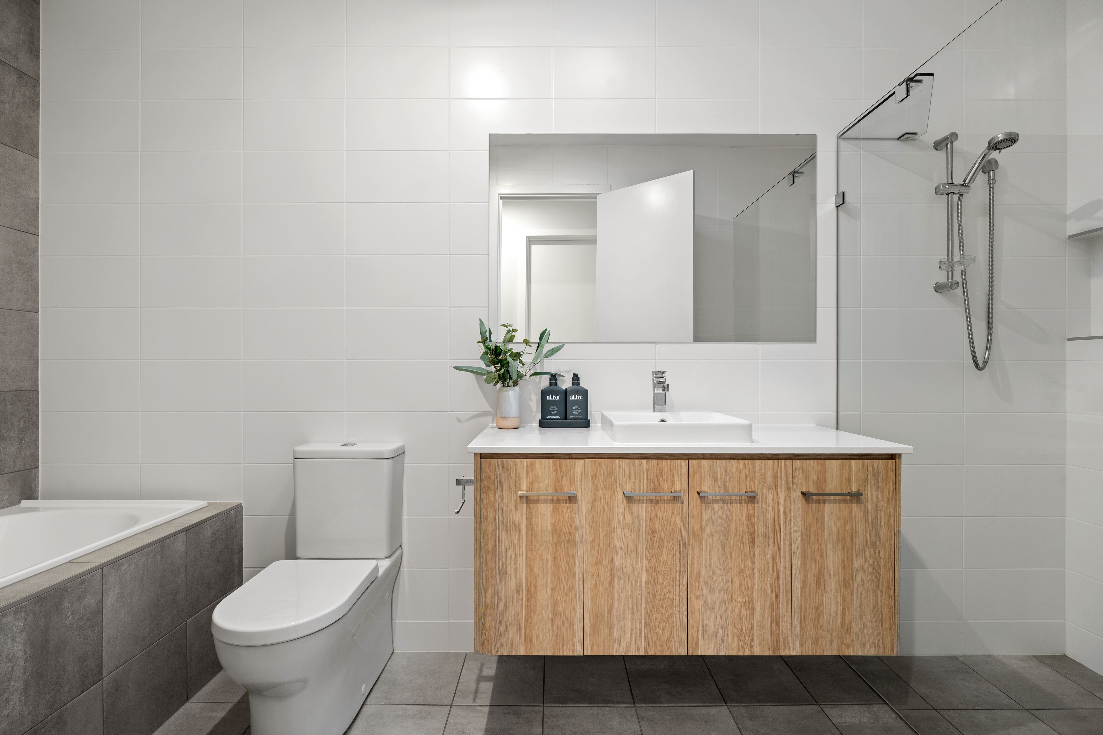 16A Egmont Avenue — photo 14 of 18