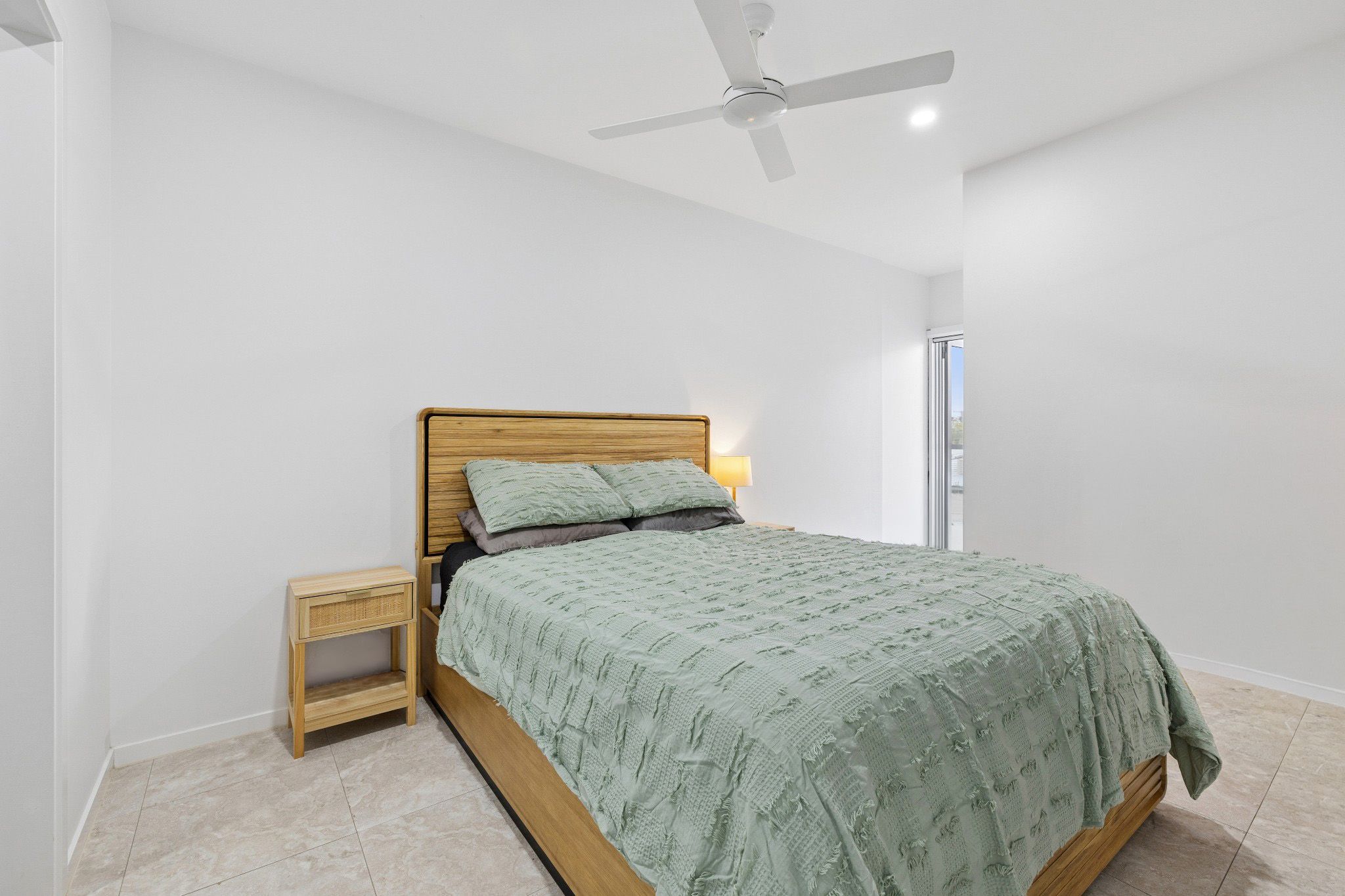 9/2 Amisfield Avenue — photo 10 of 18