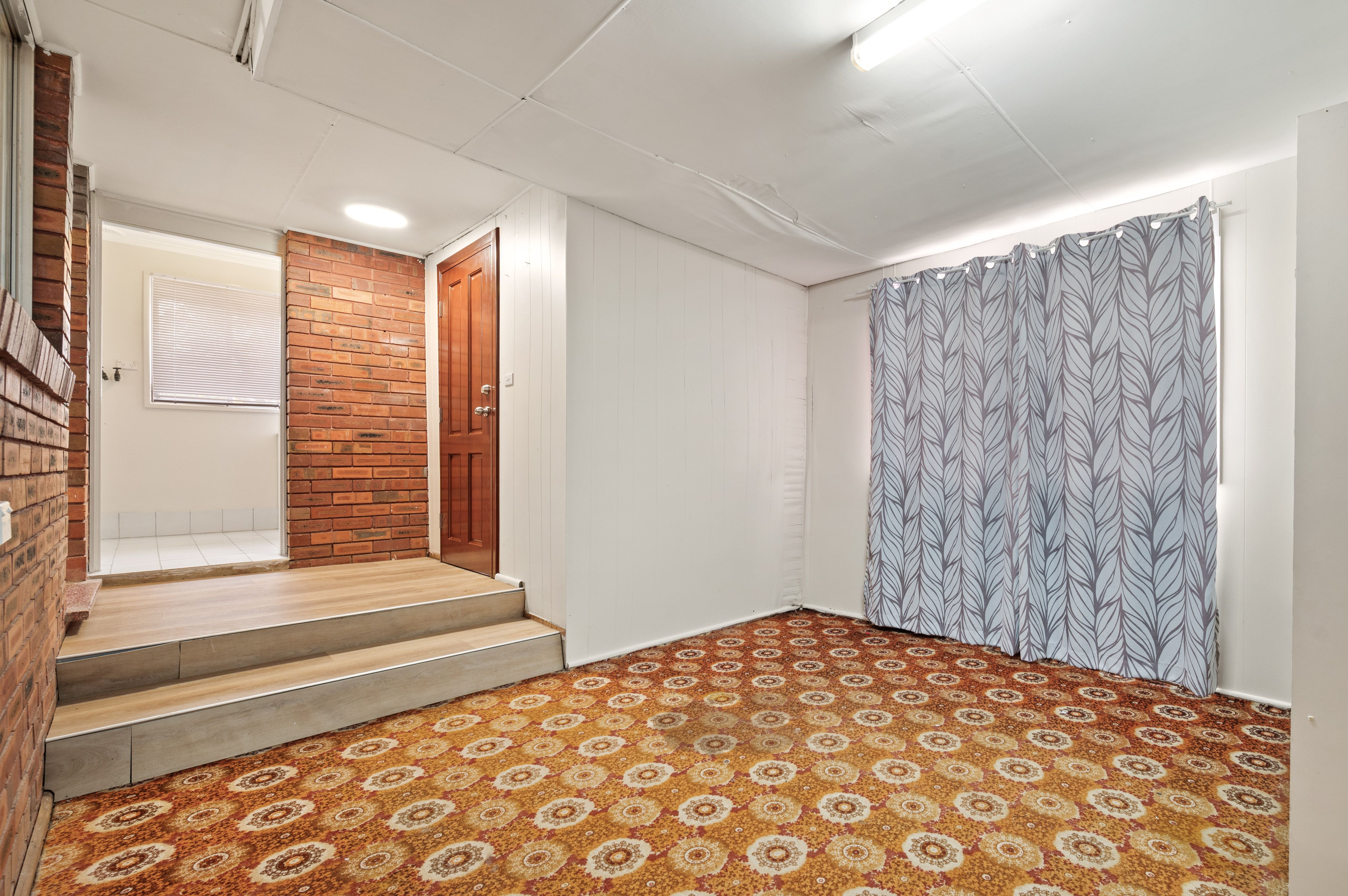 34 Kingfisher Street — photo 7 of 15