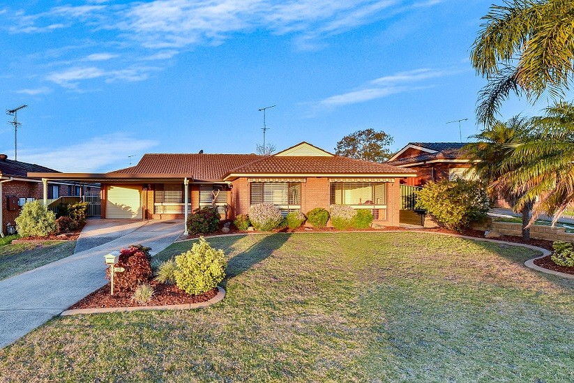 22 Burford Street, Minto, NSW 2566