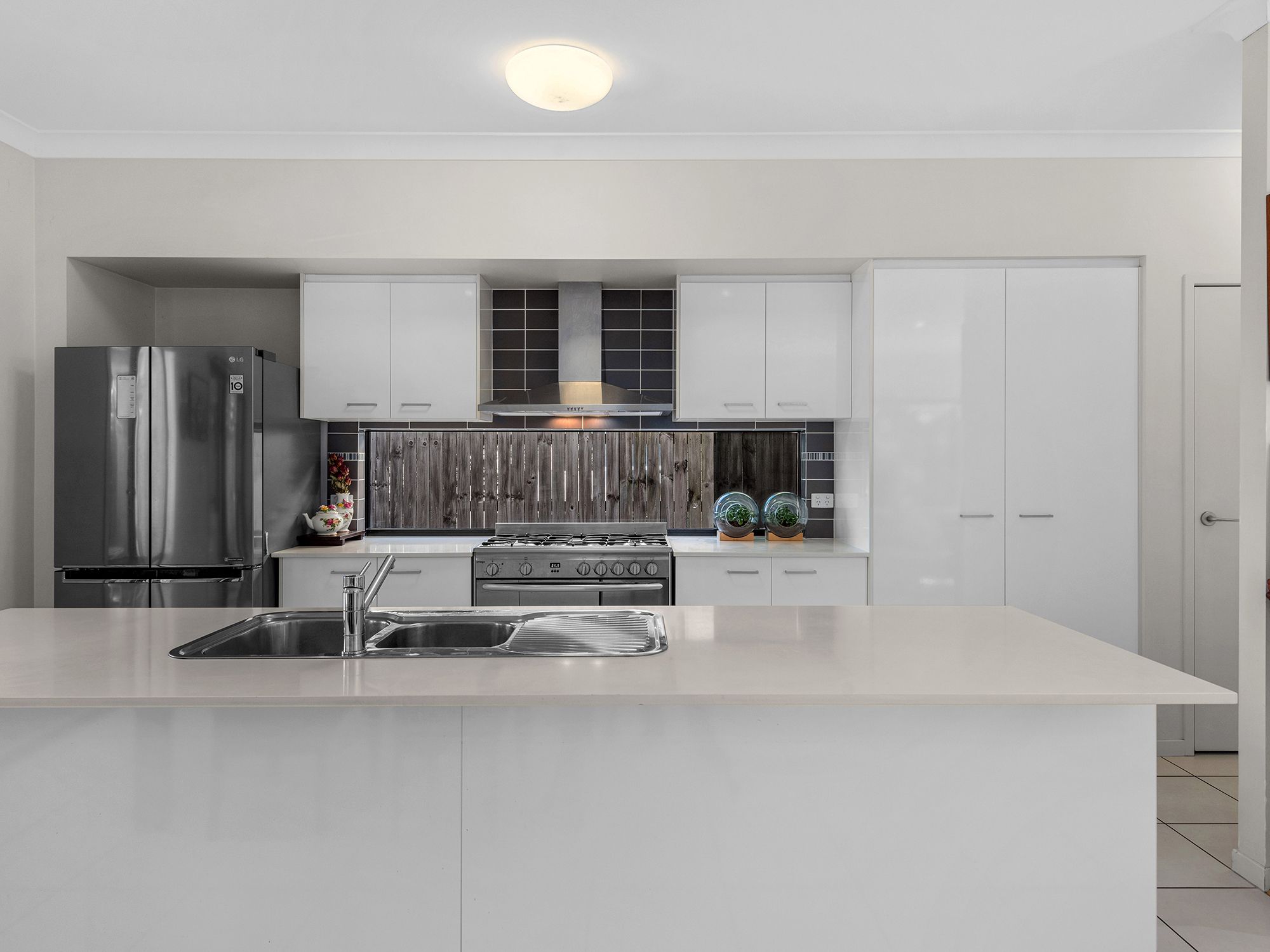 312 Cliveden Avenue, Corinda, QLD 4075