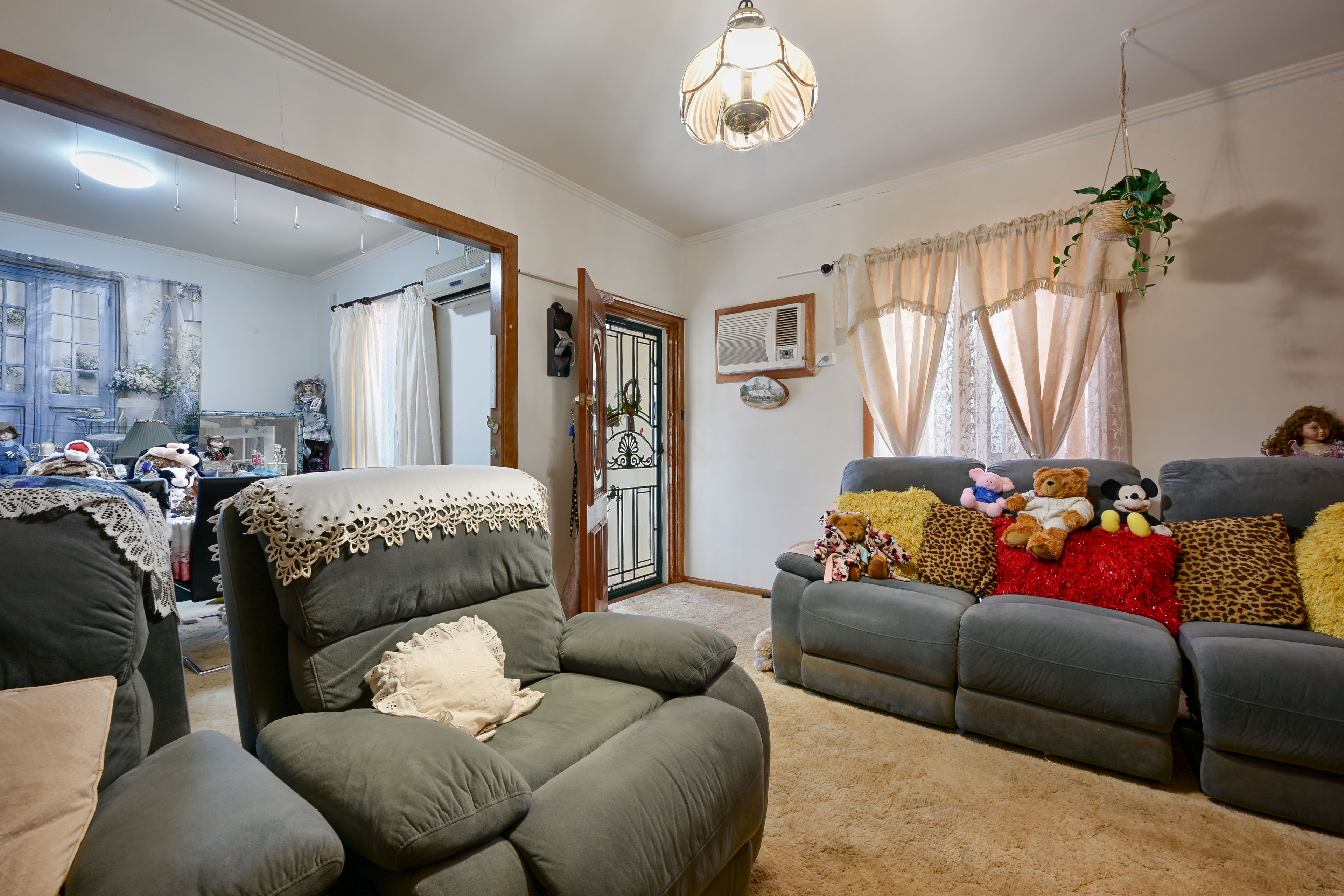 12 Jones Street — photo 3 of 11