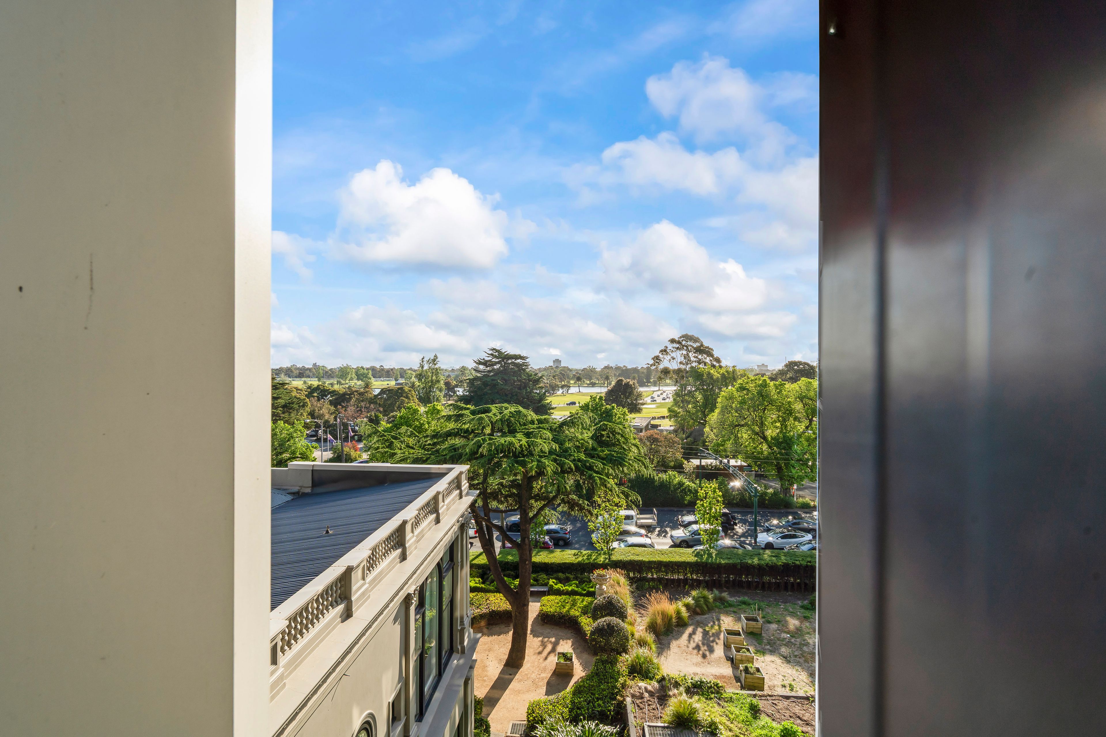 411/55 Queens Road, Melbourne, VIC 3004