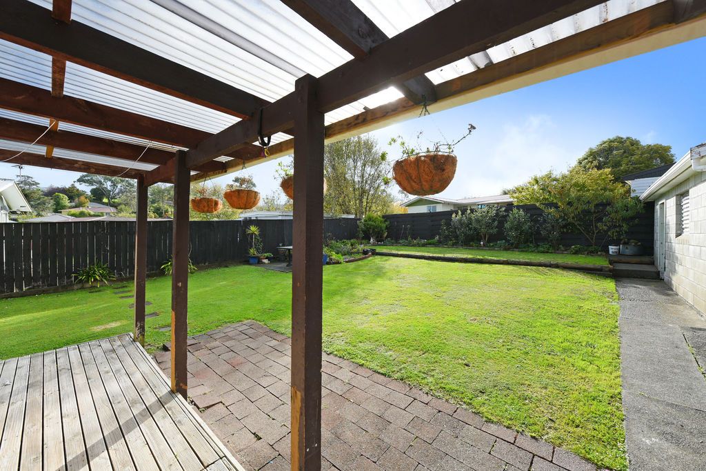 71 Norana Road, Timberlea, Upper Hutt City