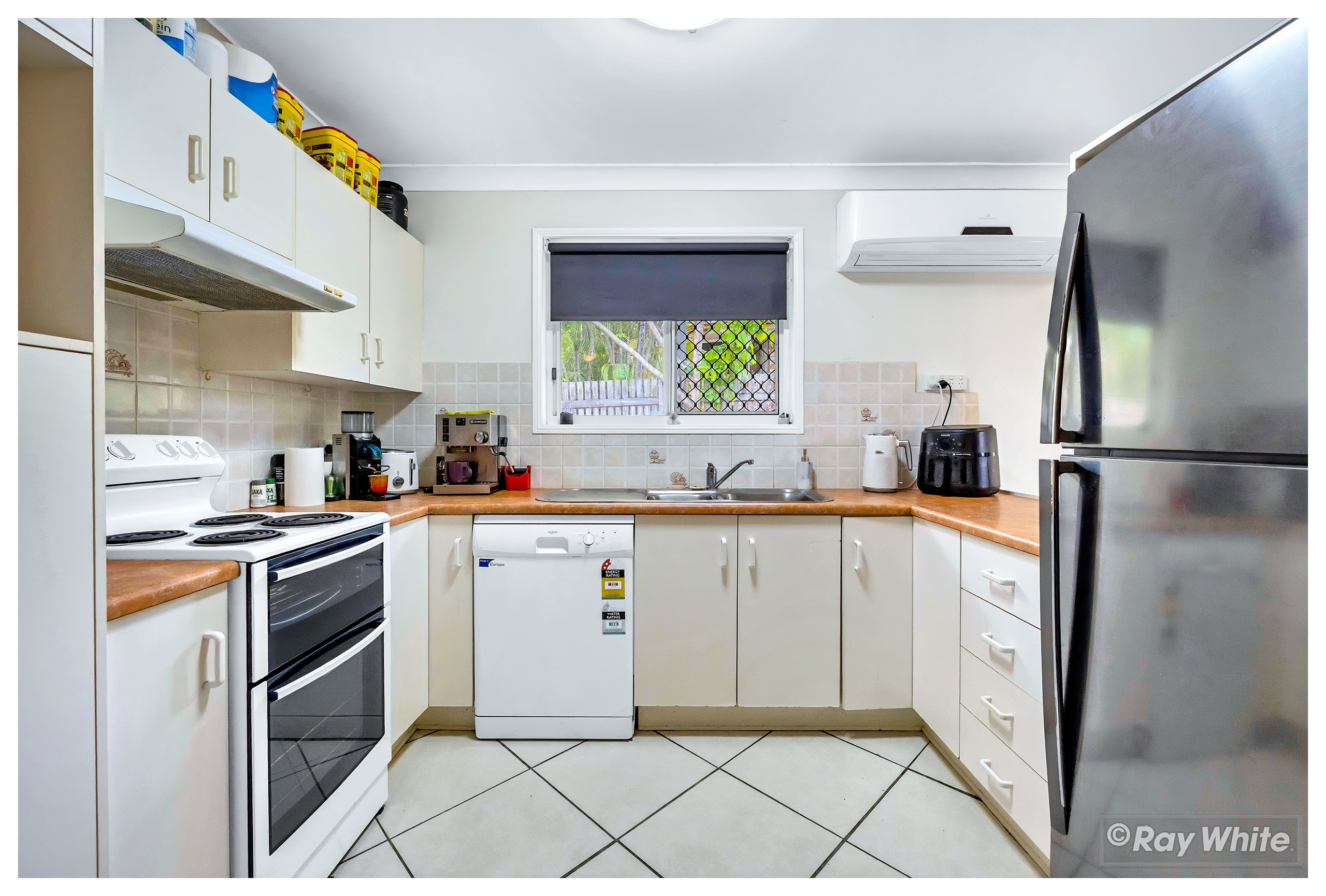 15 Casuarina Court, Kawana, QLD 4701