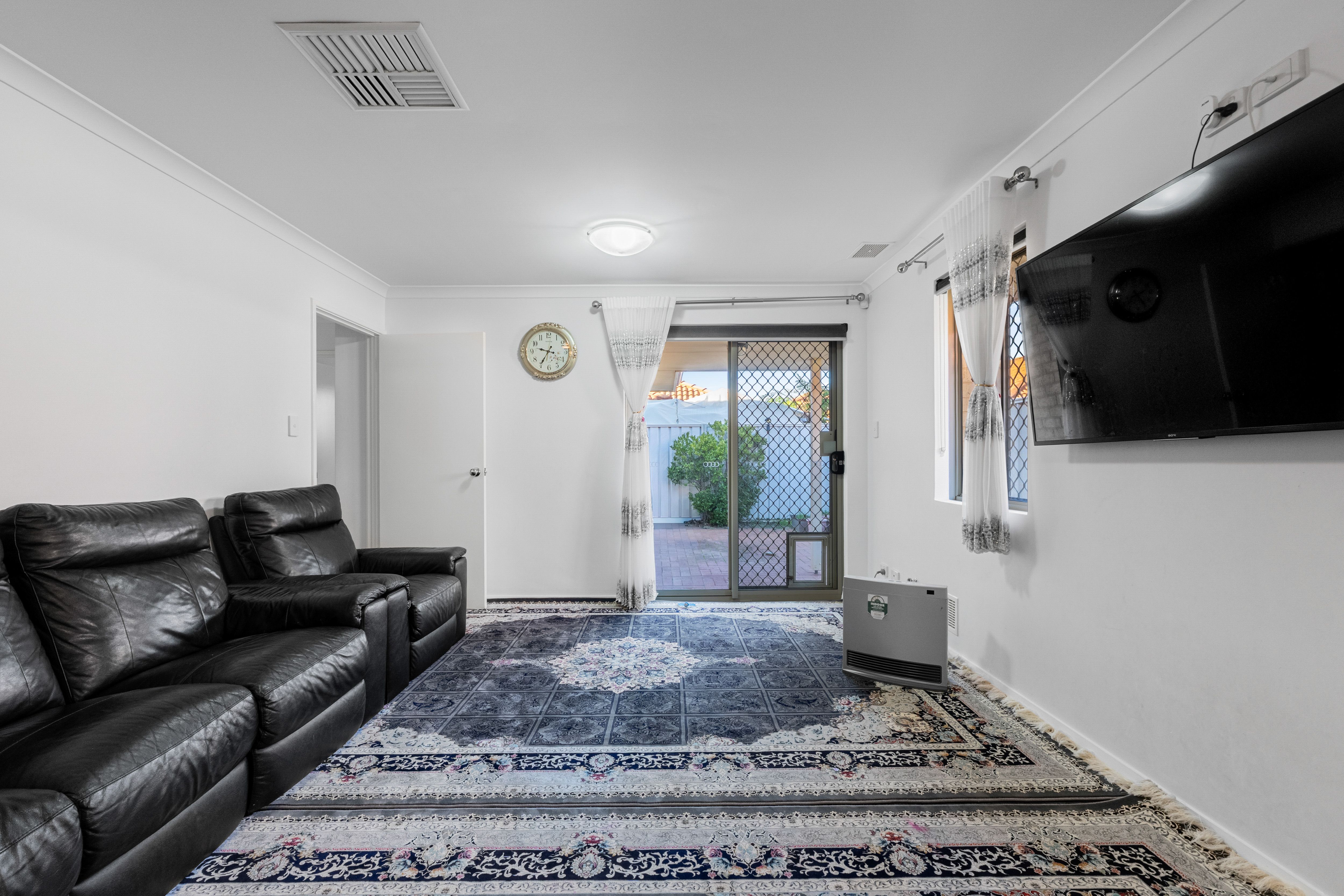 24/135 Challis Road — photo 3 of 18