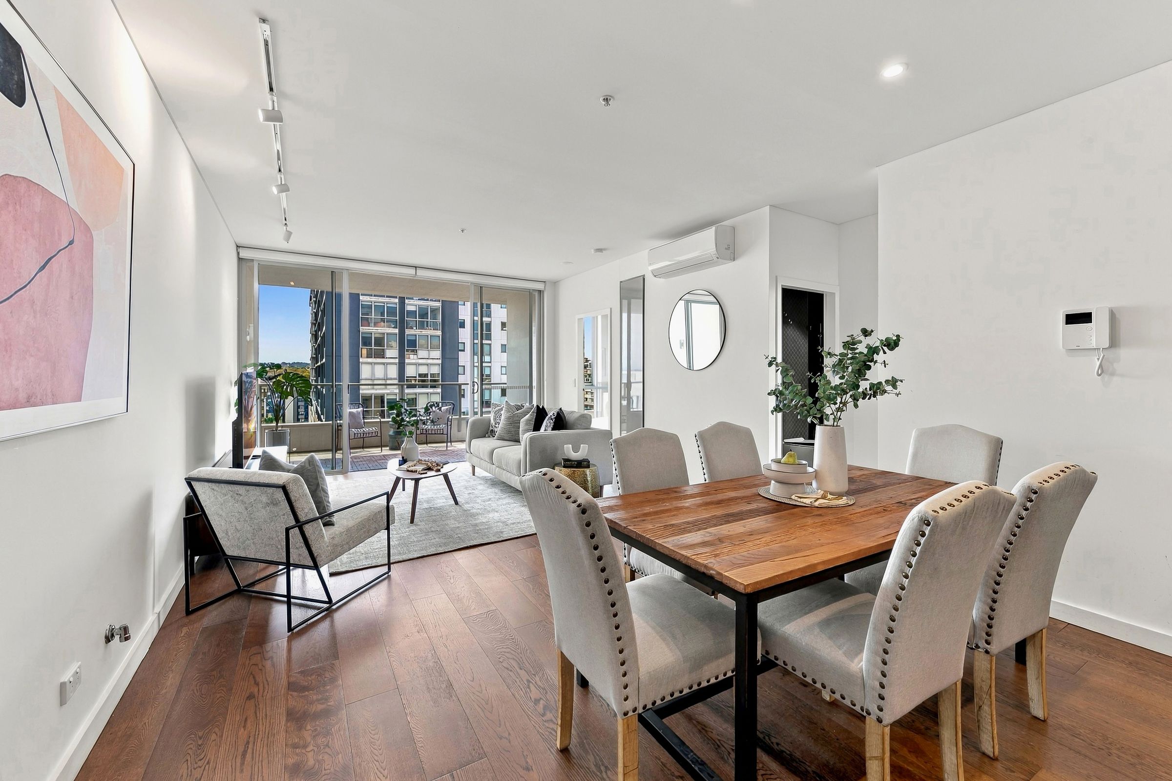 73/2-8 James Street — photo from Ray White Carlingford