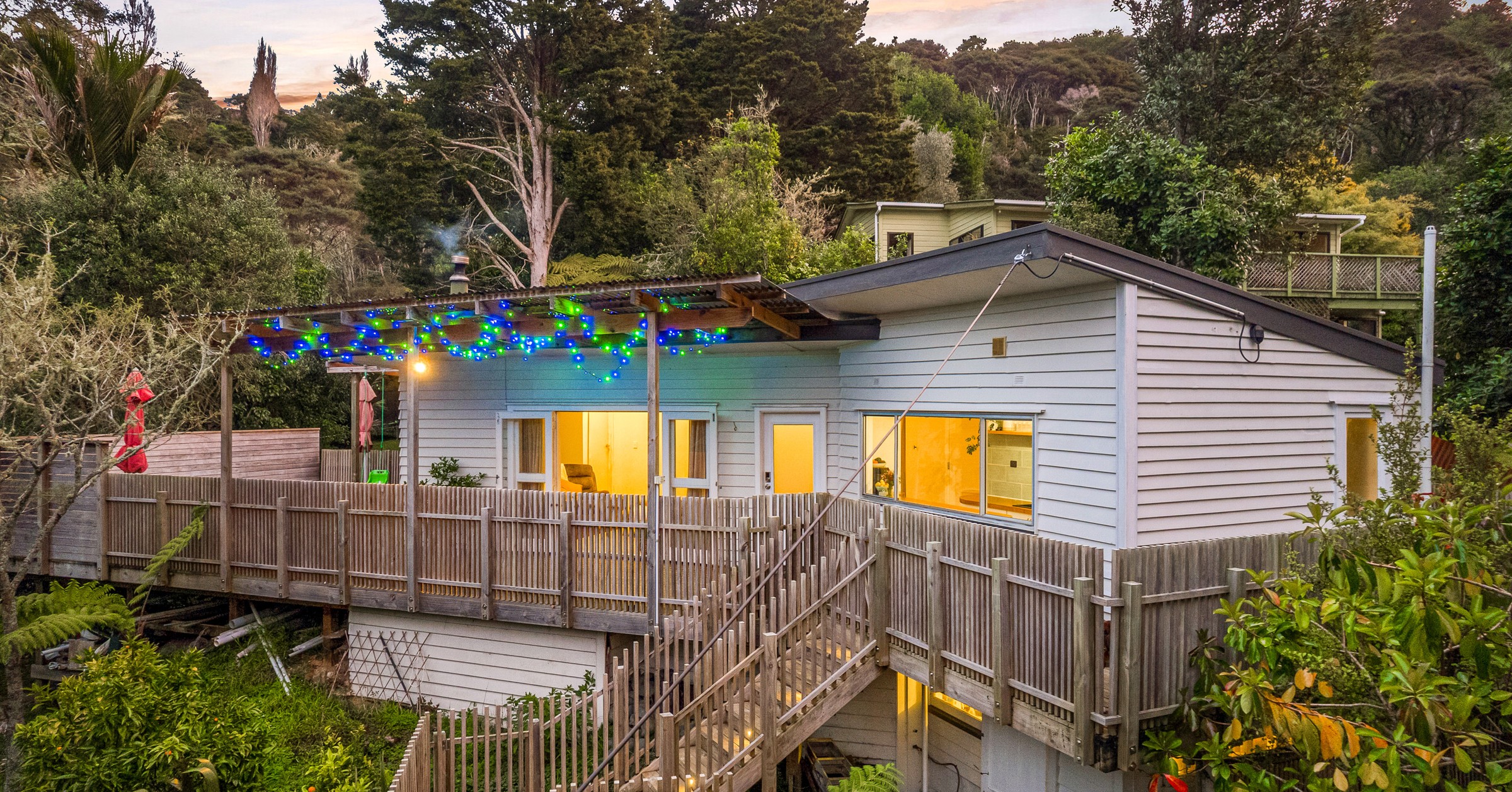 61 Western Road, Laingholm, Waitakere City 0604 - Sold House - Ray ...