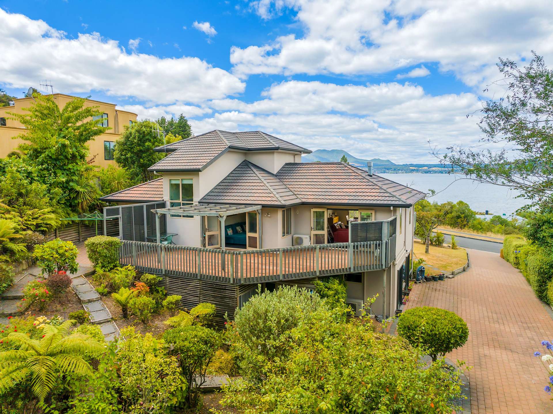 19 Te Urunga Place photo 10