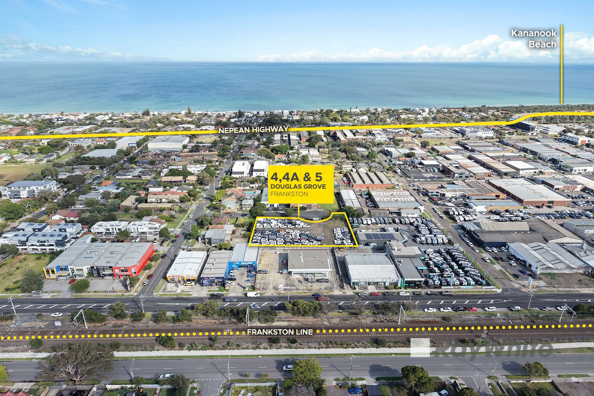 4, 4a & 5 Douglas Grove, FRANKSTON, VIC 3199