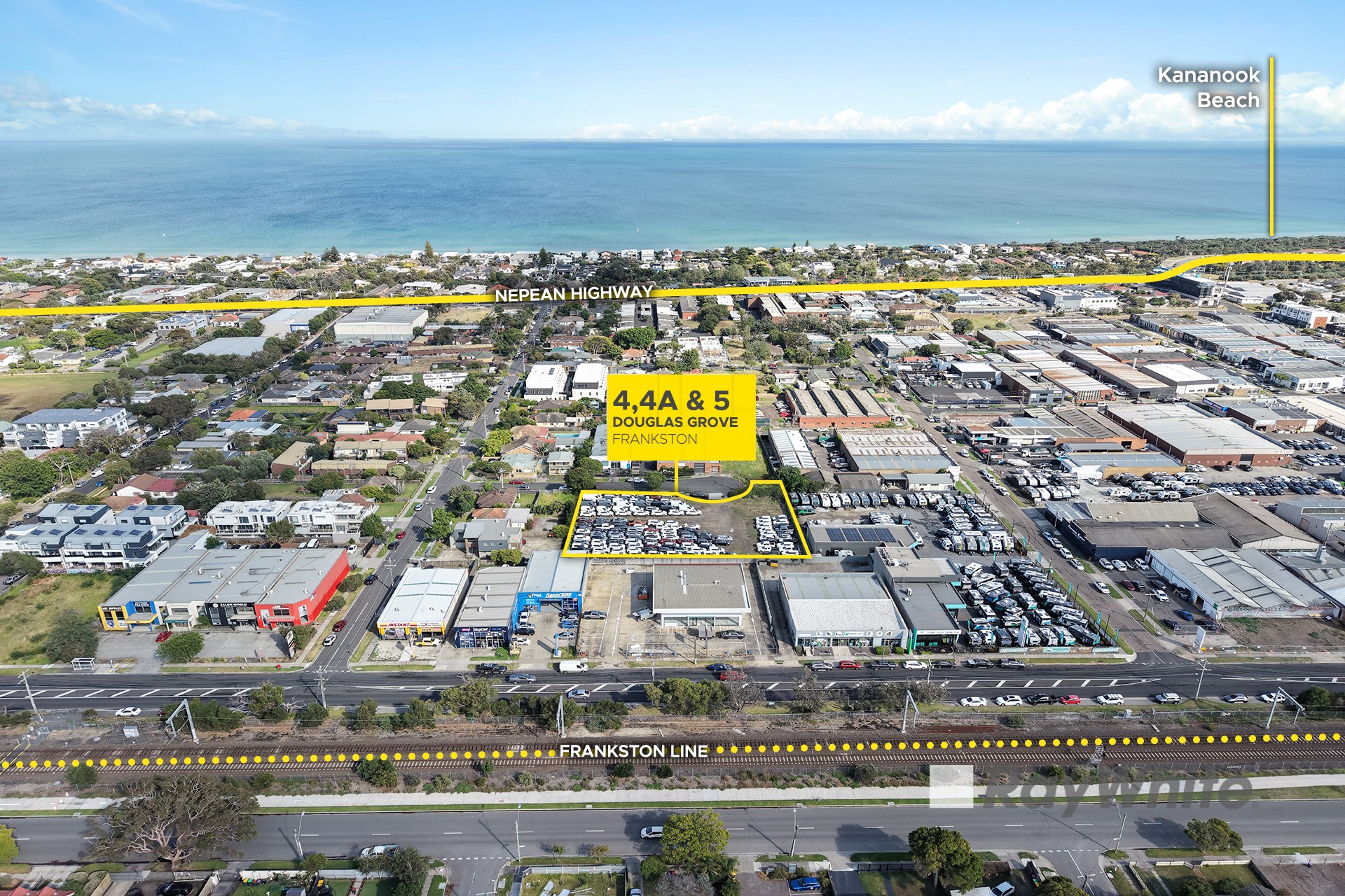 4, 4a & 5 Douglas Grove, FRANKSTON, VIC 3199