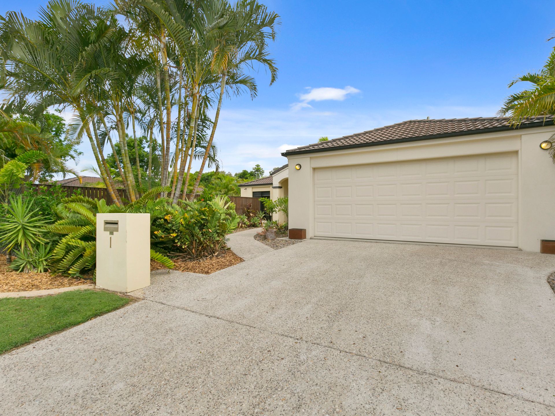1 Wave Avenue, Noosaville QLD 4566