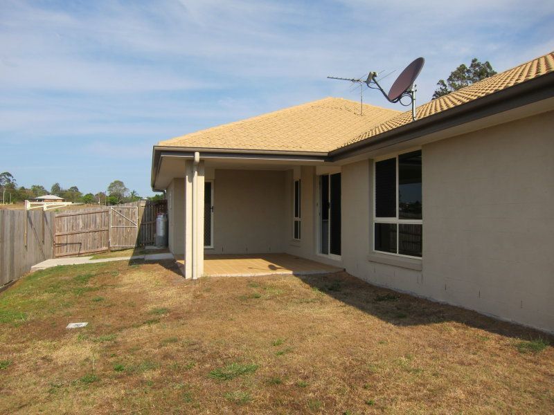 19 Leitzow Street, Redbank Plains, QLD 4301
