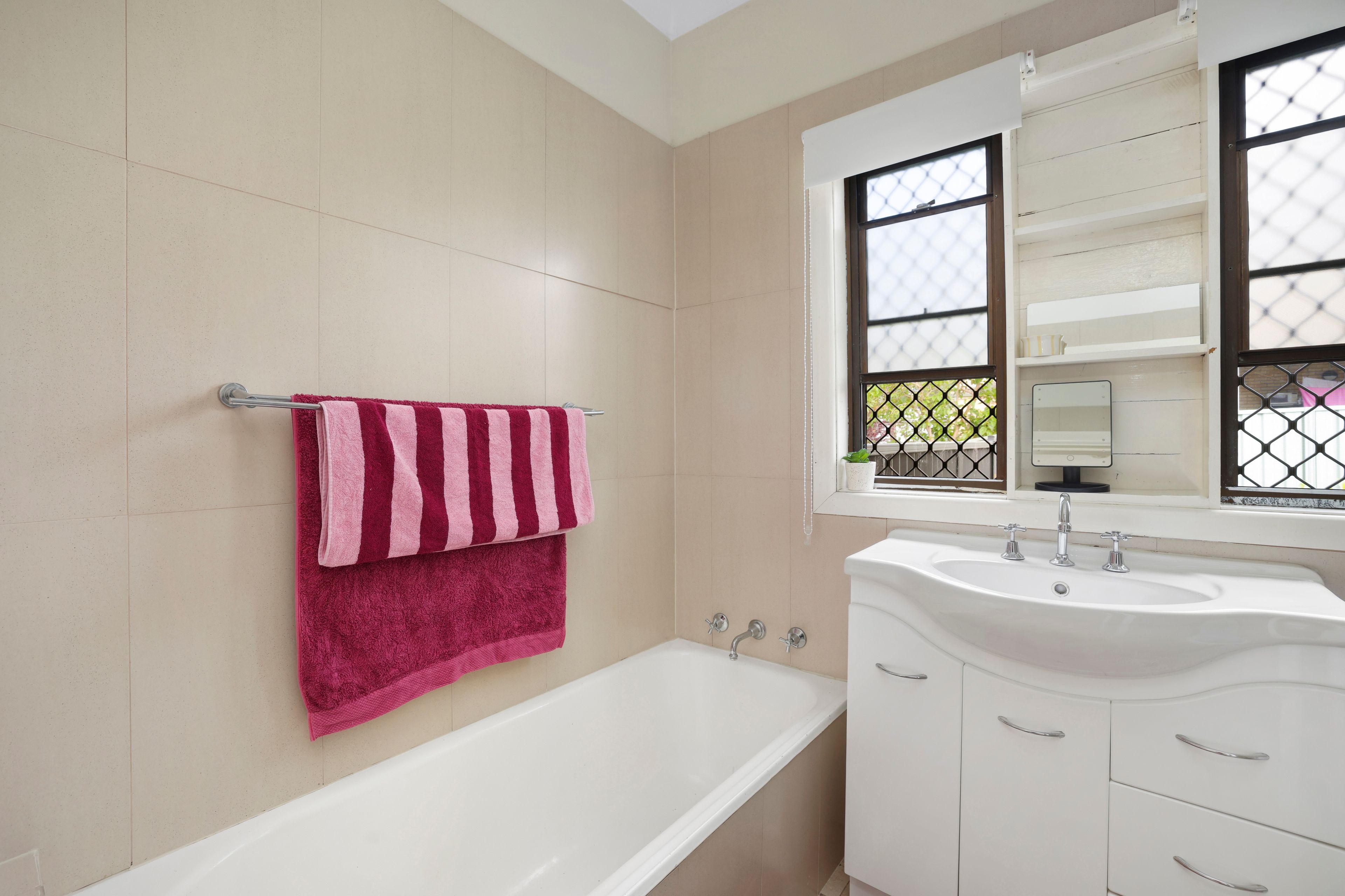 4 Percy Street — photo 7 of 10