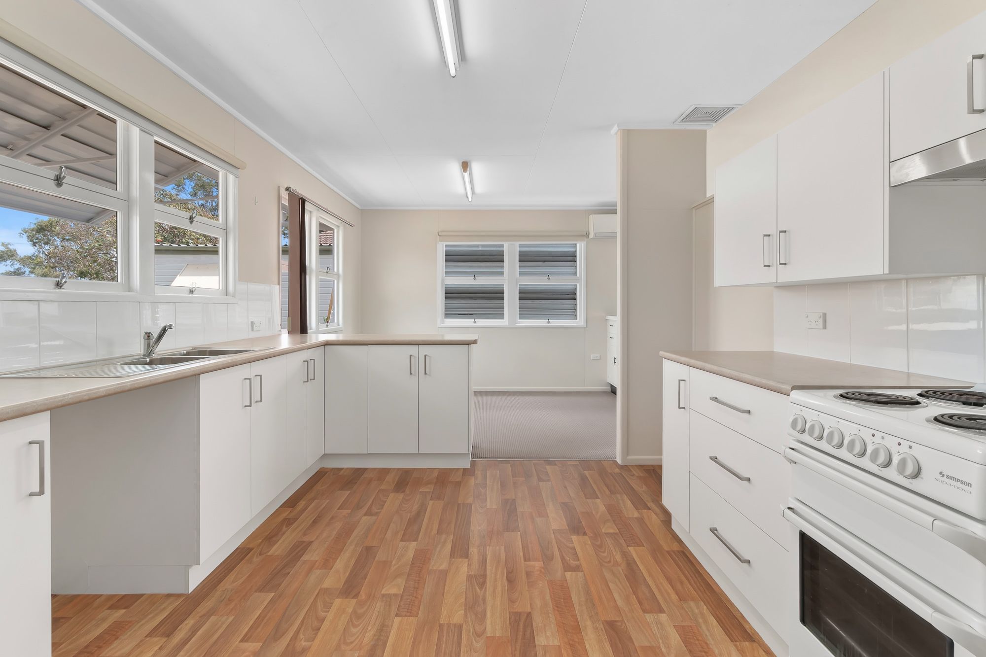 3 Koree Street, Carina, QLD 4152