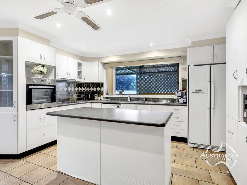 41 Horseshoe Circuit, St Clair, NSW 2759