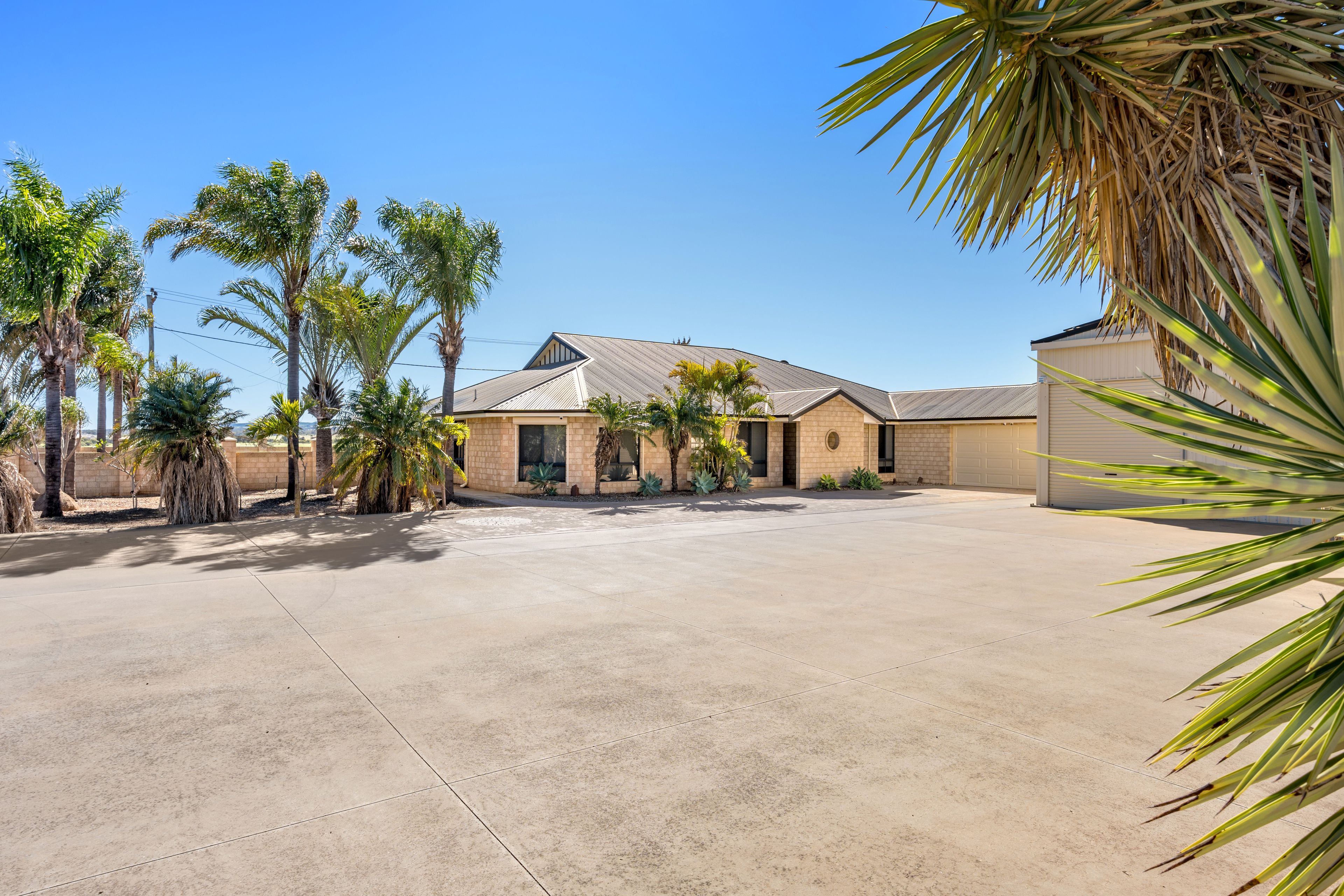 24 Candlebark Drive, Strathalbyn, WA 6530