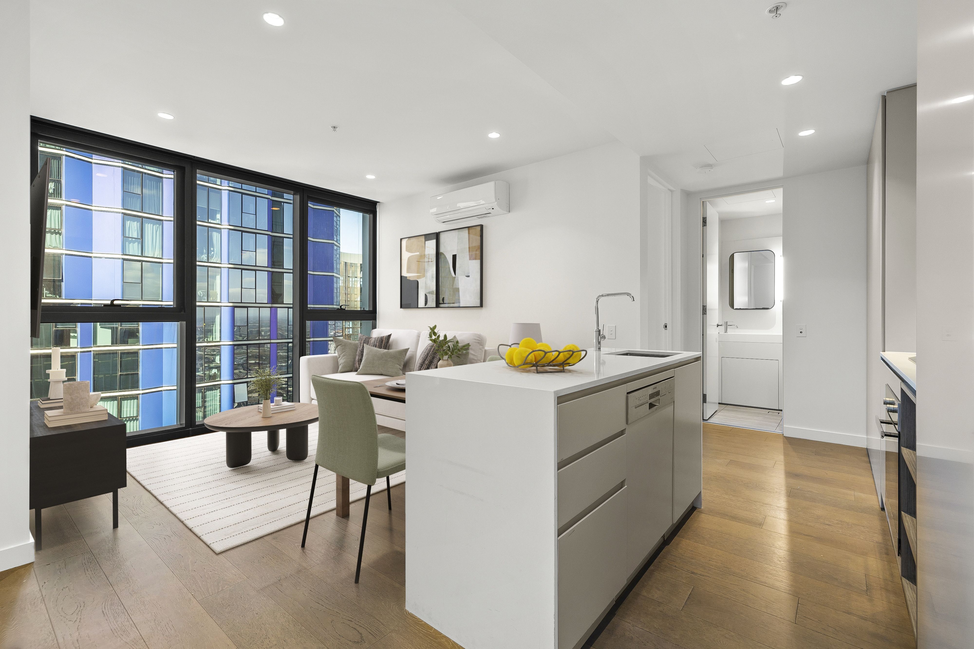 5705/462 Elizabeth Street — photo from Ray White Southbank | Melbourne City