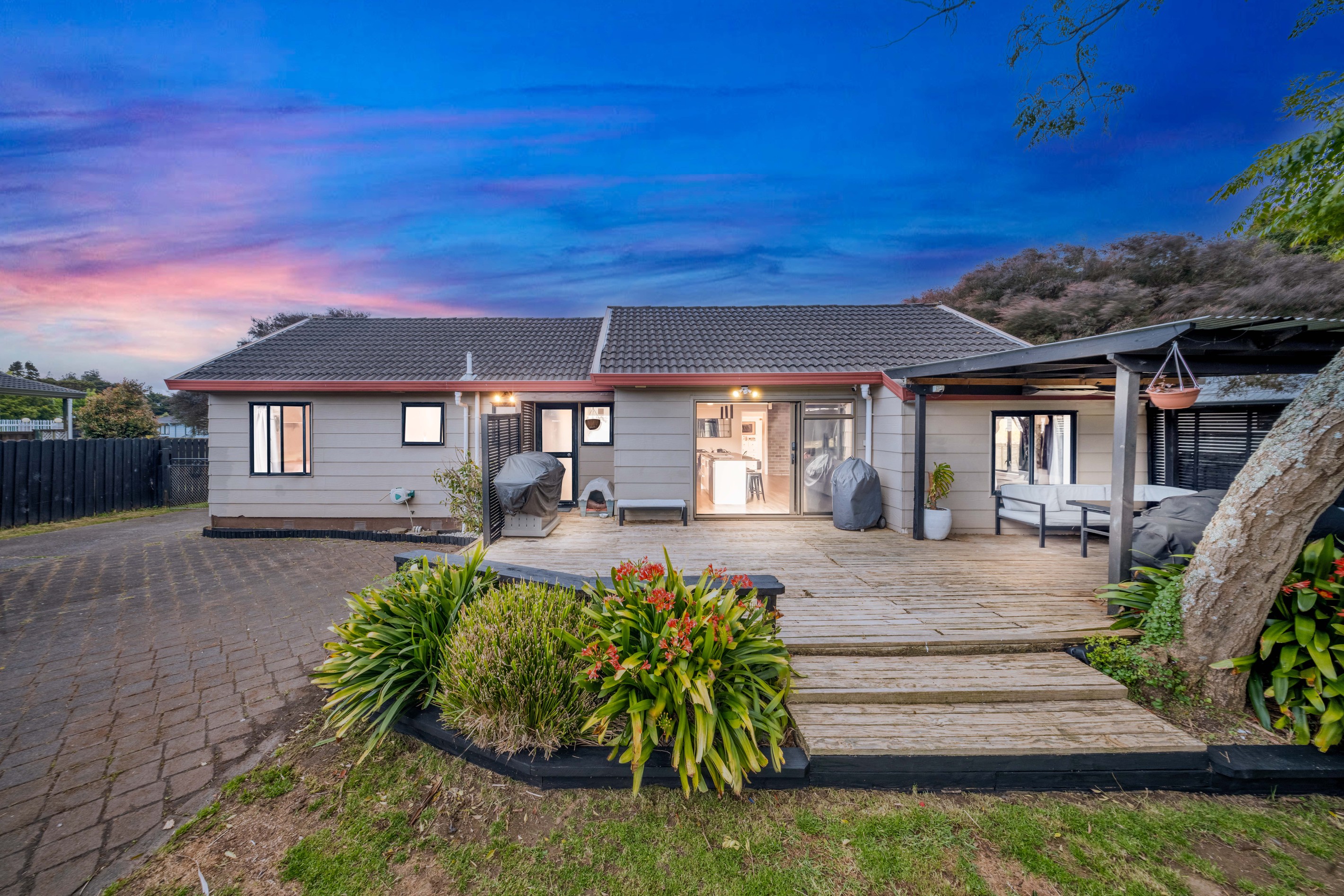 5 Leven Lane, Totara Heights, Manukau City
