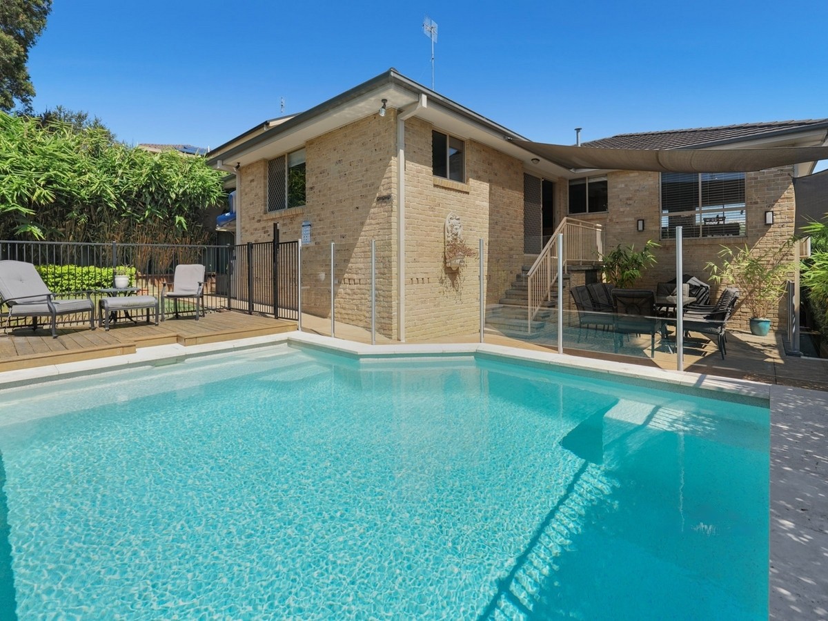 23 Stornaway Crescent, Berkeley Vale, NSW 2261