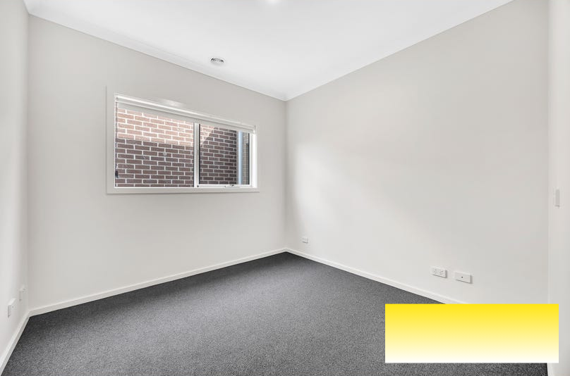 18 Pedra Avenue — photo 10 of 12