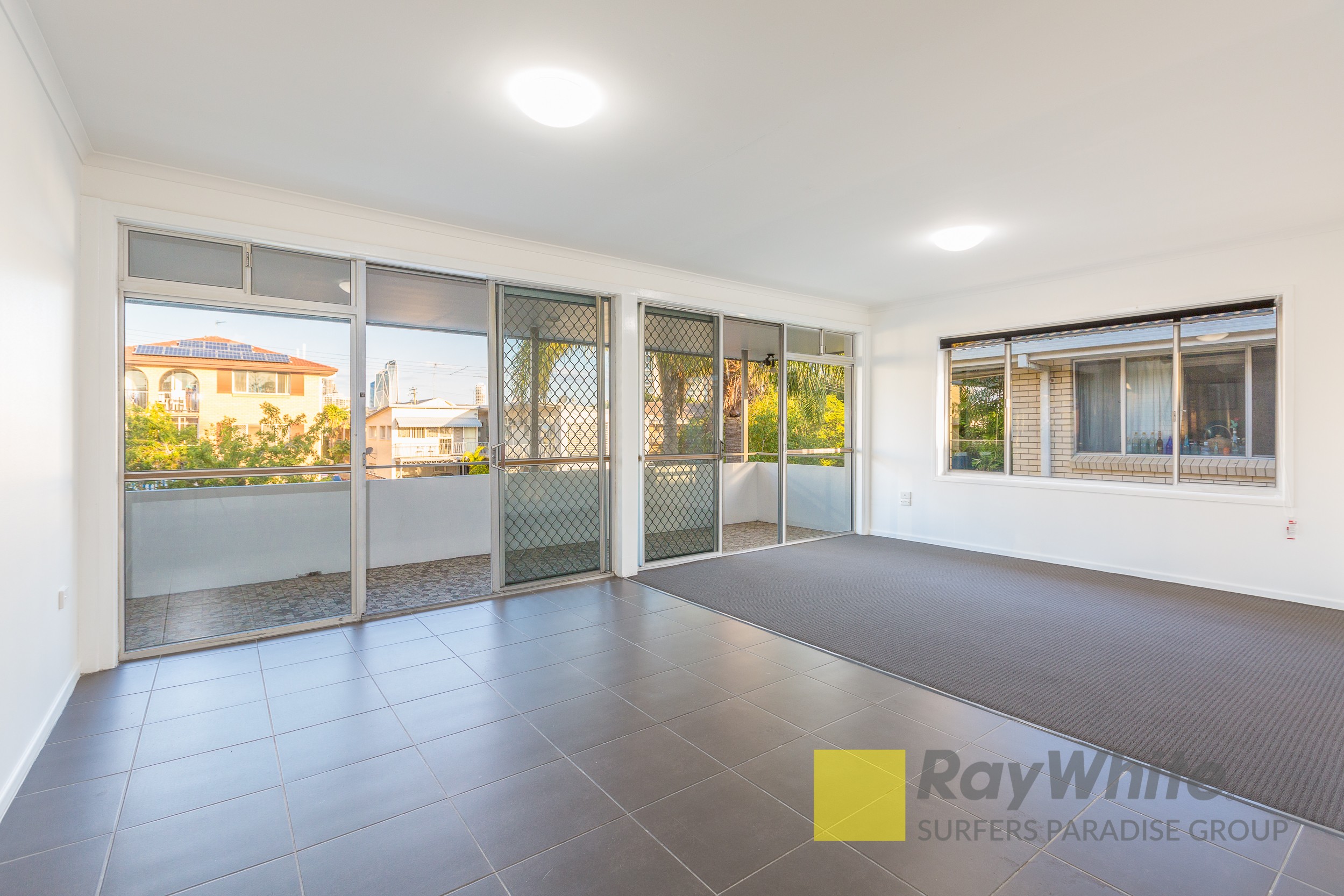 34 Leonard Avenue, Surfers Paradise, QLD 4217