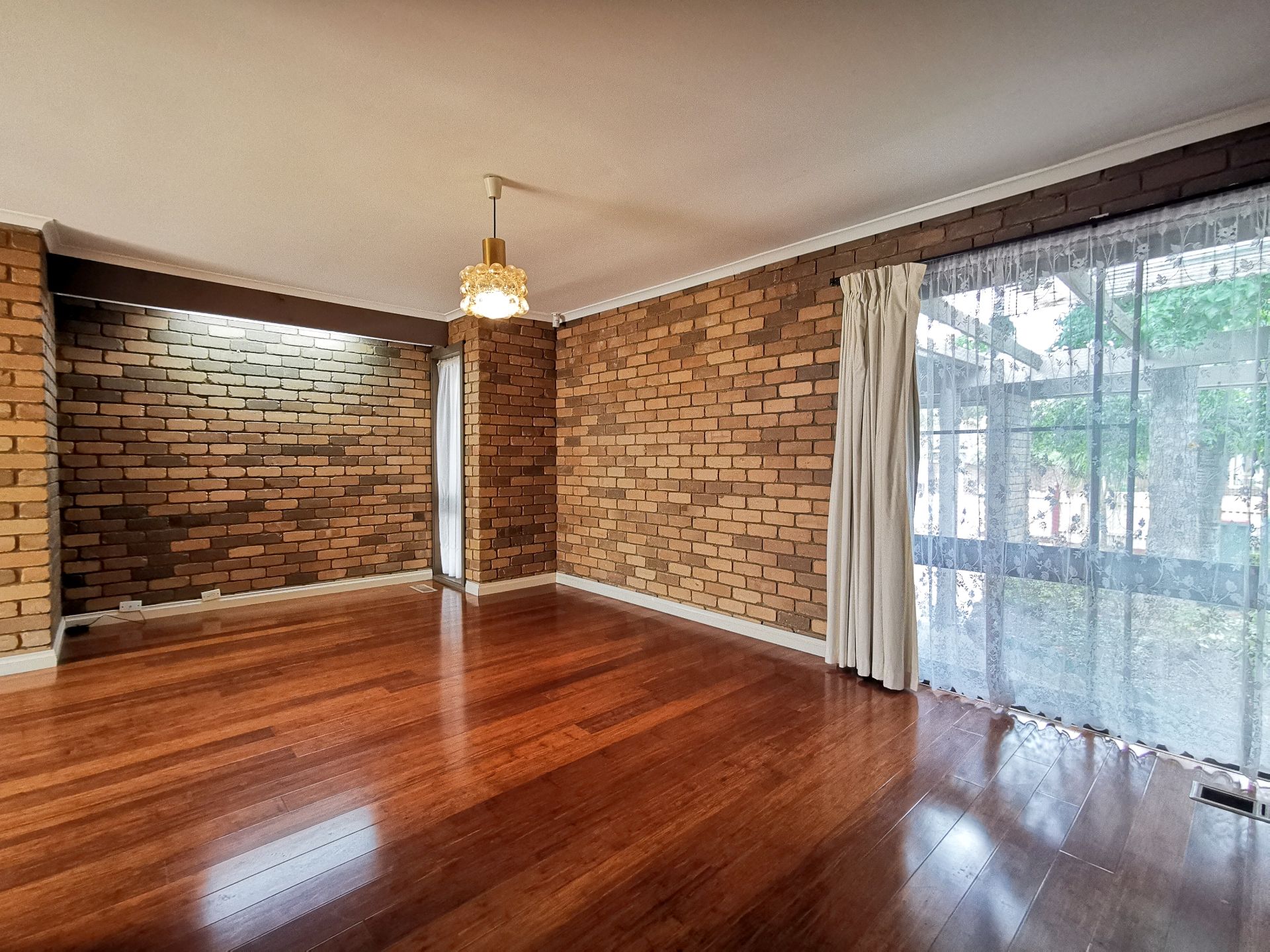11 Westlands Road, Glen Waverley, VIC 3150