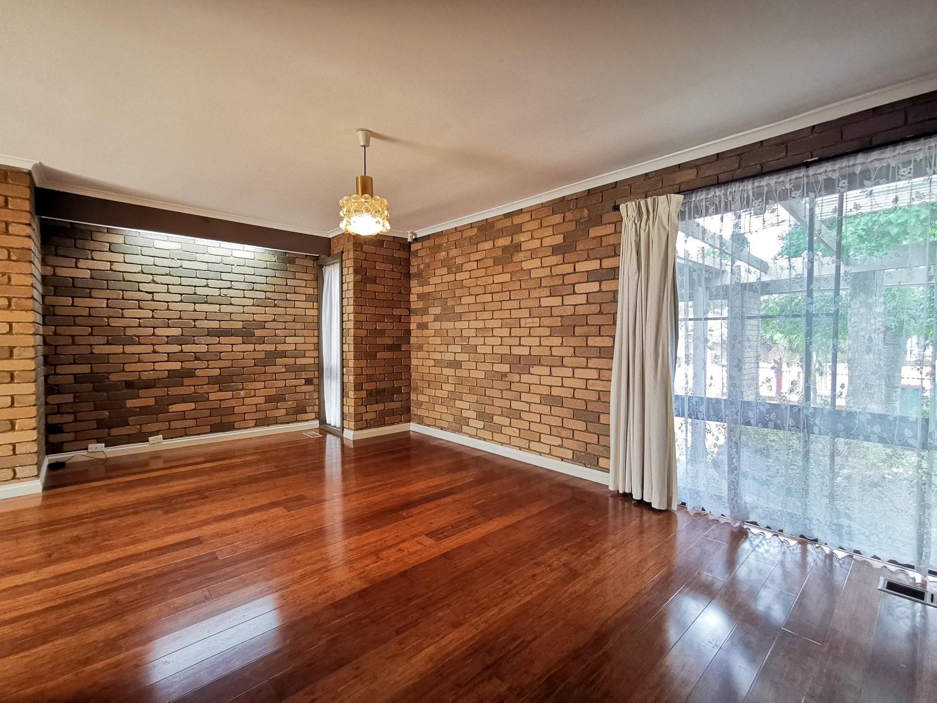 11 Westlands Road, Glen Waverley, VIC 3150