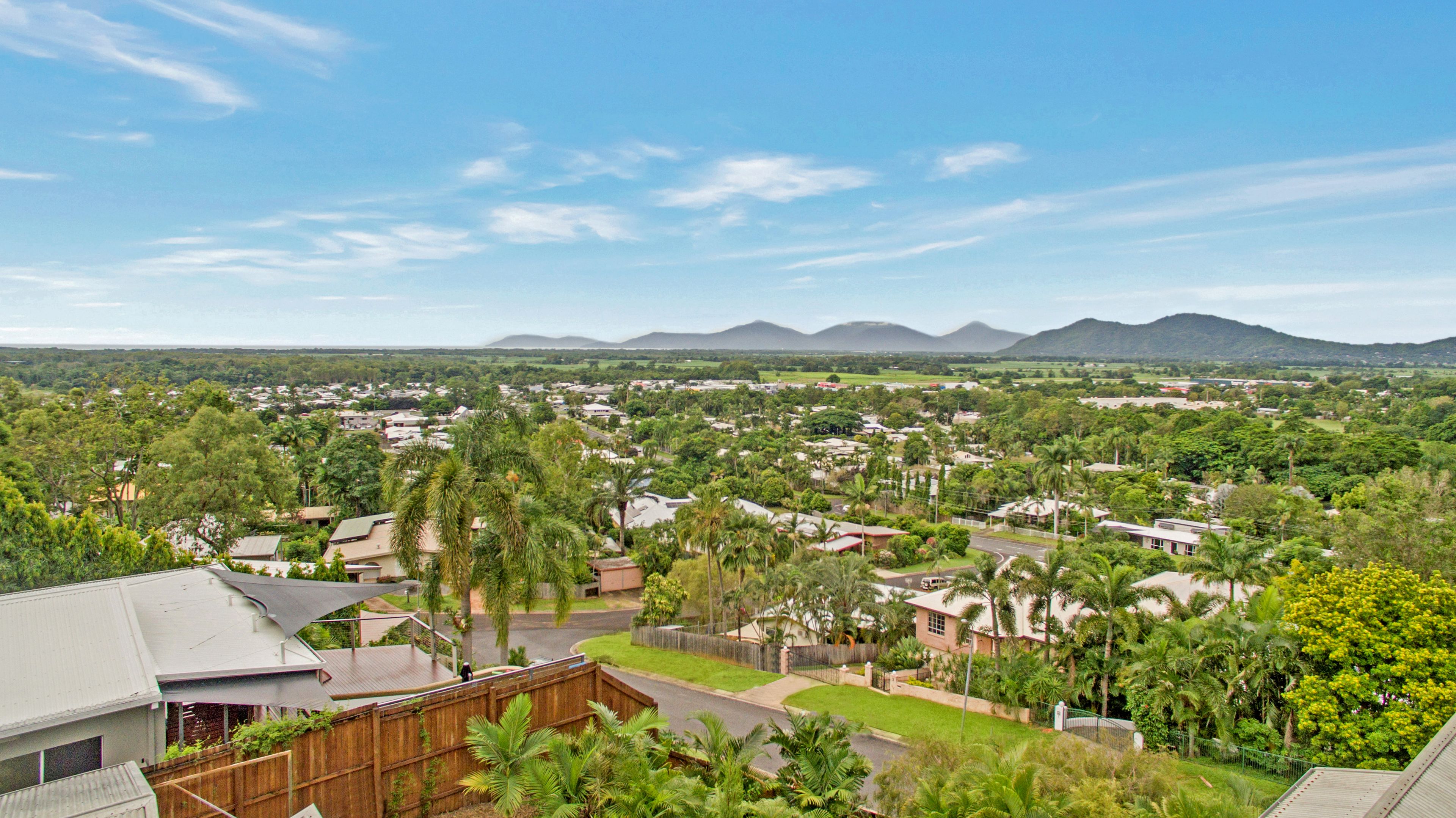 6 Darkin Close, Smithfield, QLD 4878