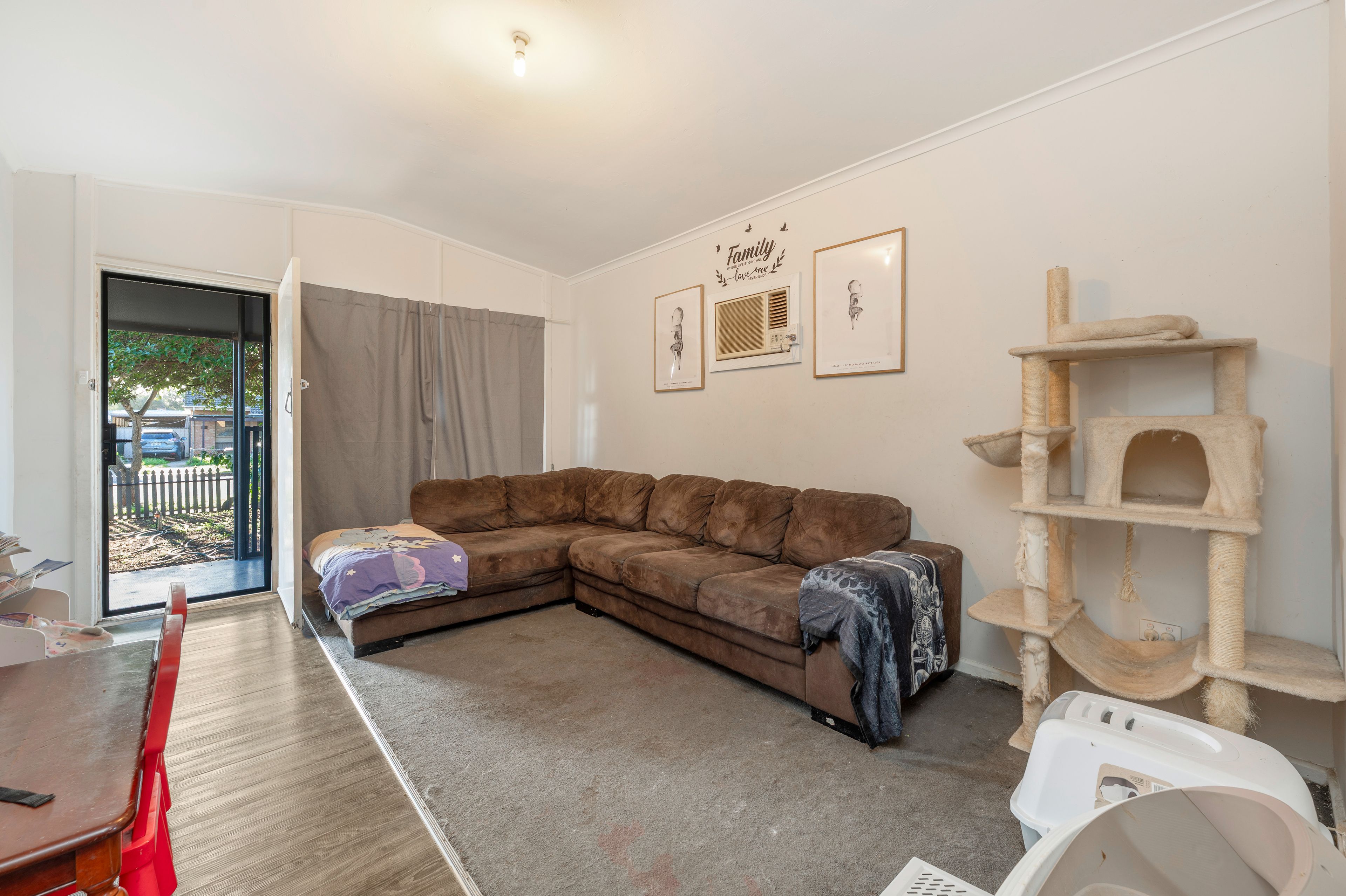 10 Brimsdown Road — photo 6 of 16