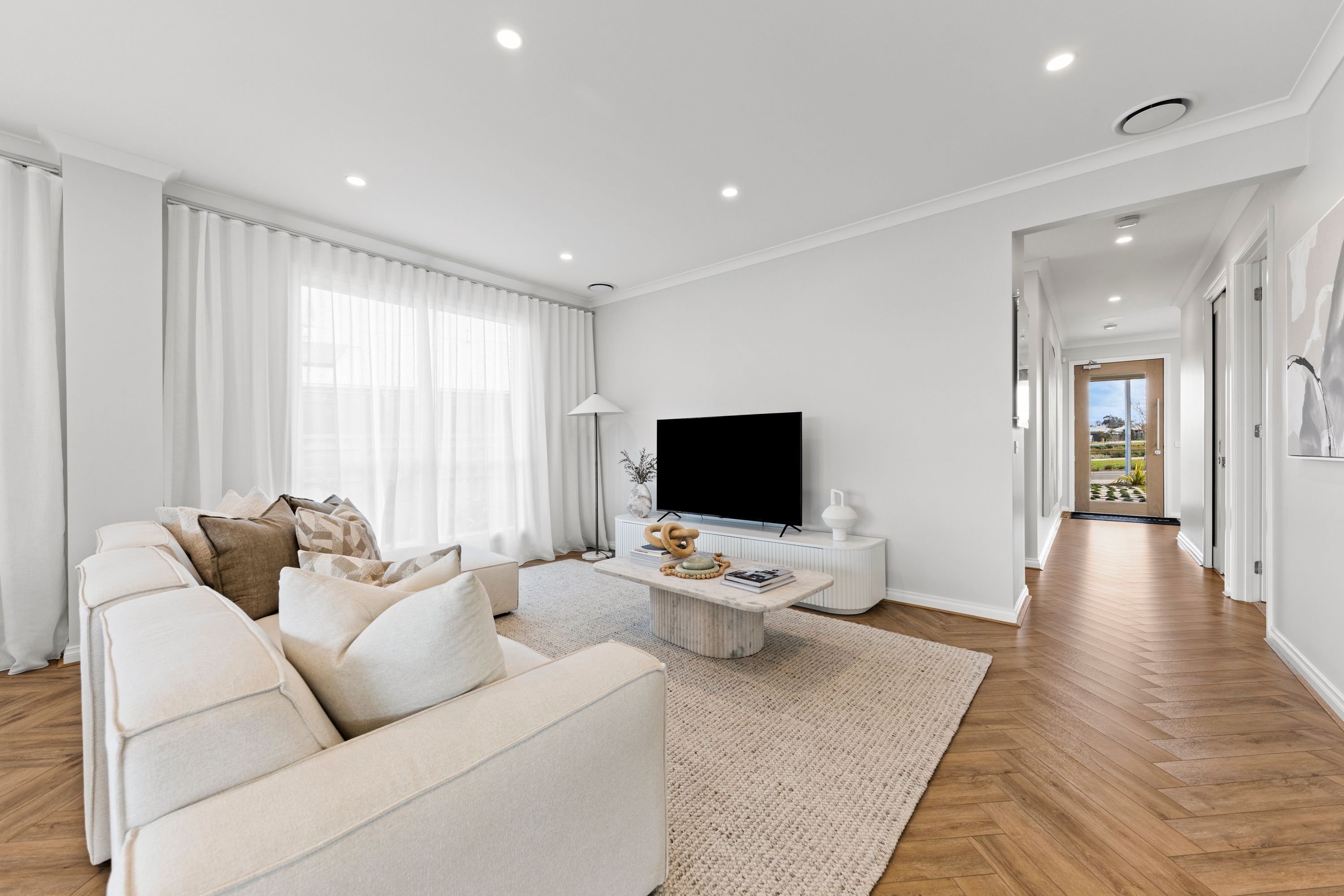 58 Apsley Parkway — photo 7 of 30