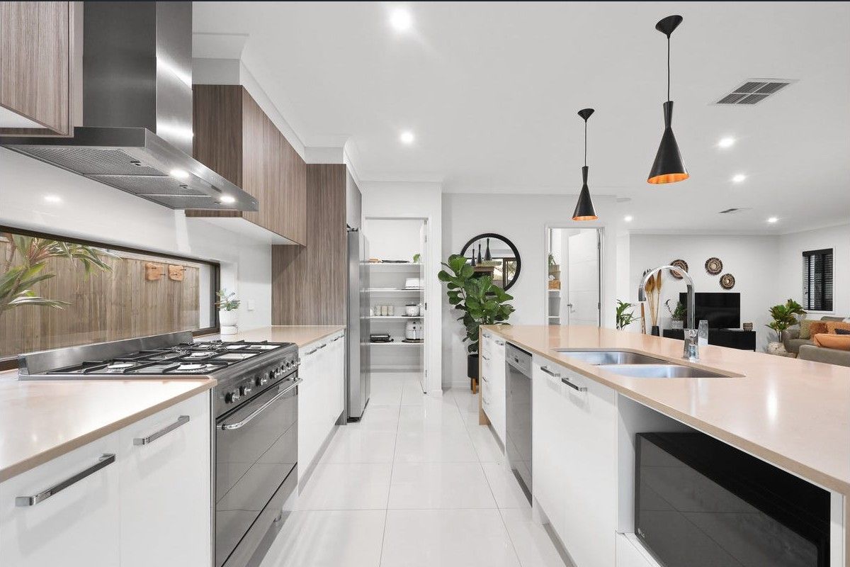 15 Newton Street — photo 8 of 22