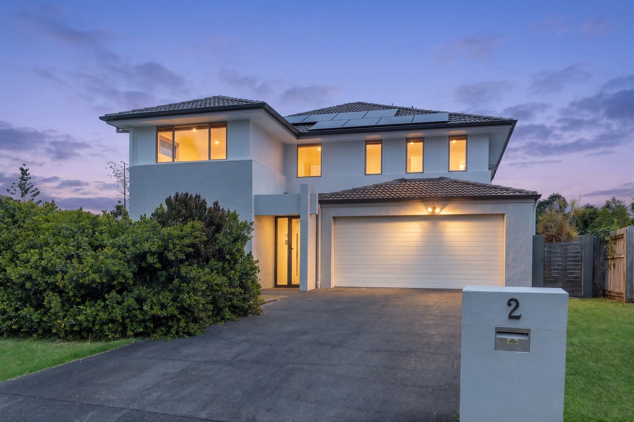2 Lyrebird Crescent — photo from Ray White Mitchelton