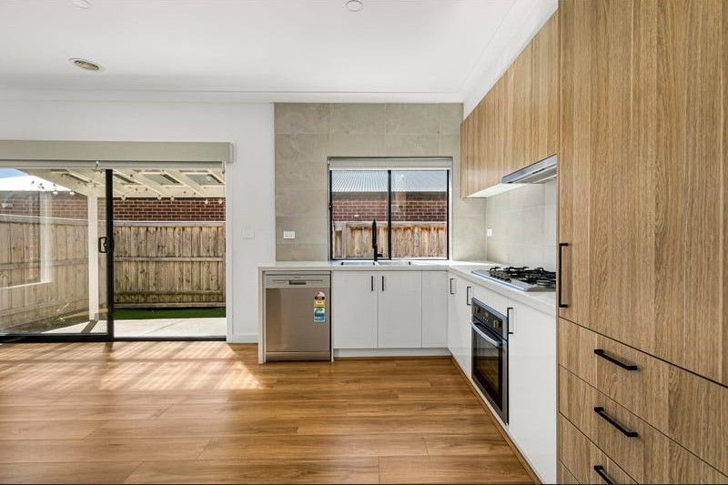 24 Mawson Street — photo 11 of 16