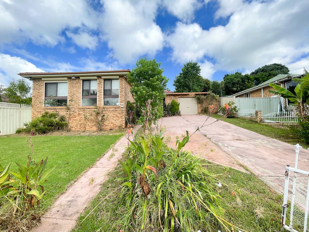 22 Lightwood Street, Ambarvale, NSW 2560 Leased House Ray White