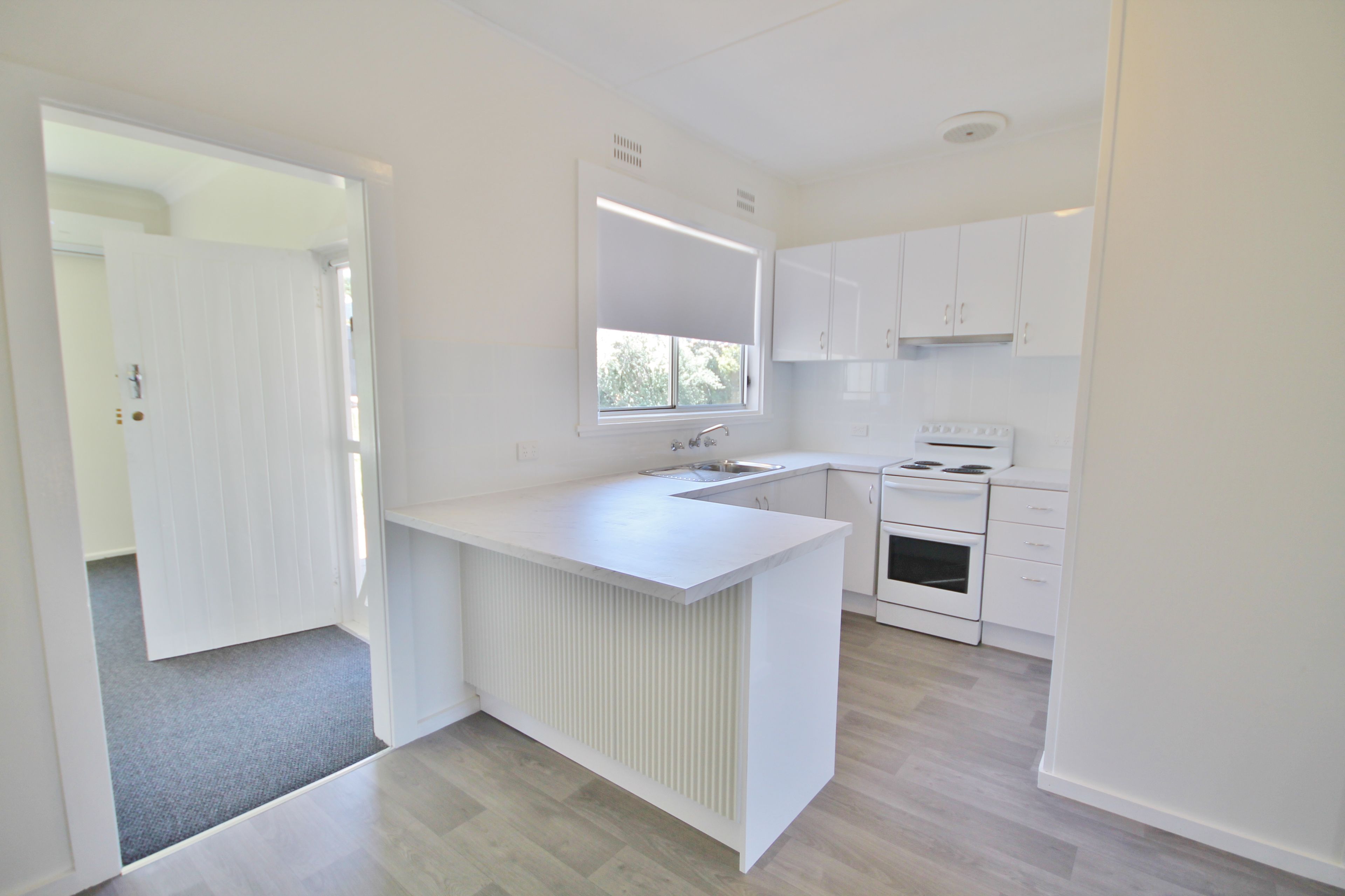 7 Blackett Avenue, Young, NSW 2594