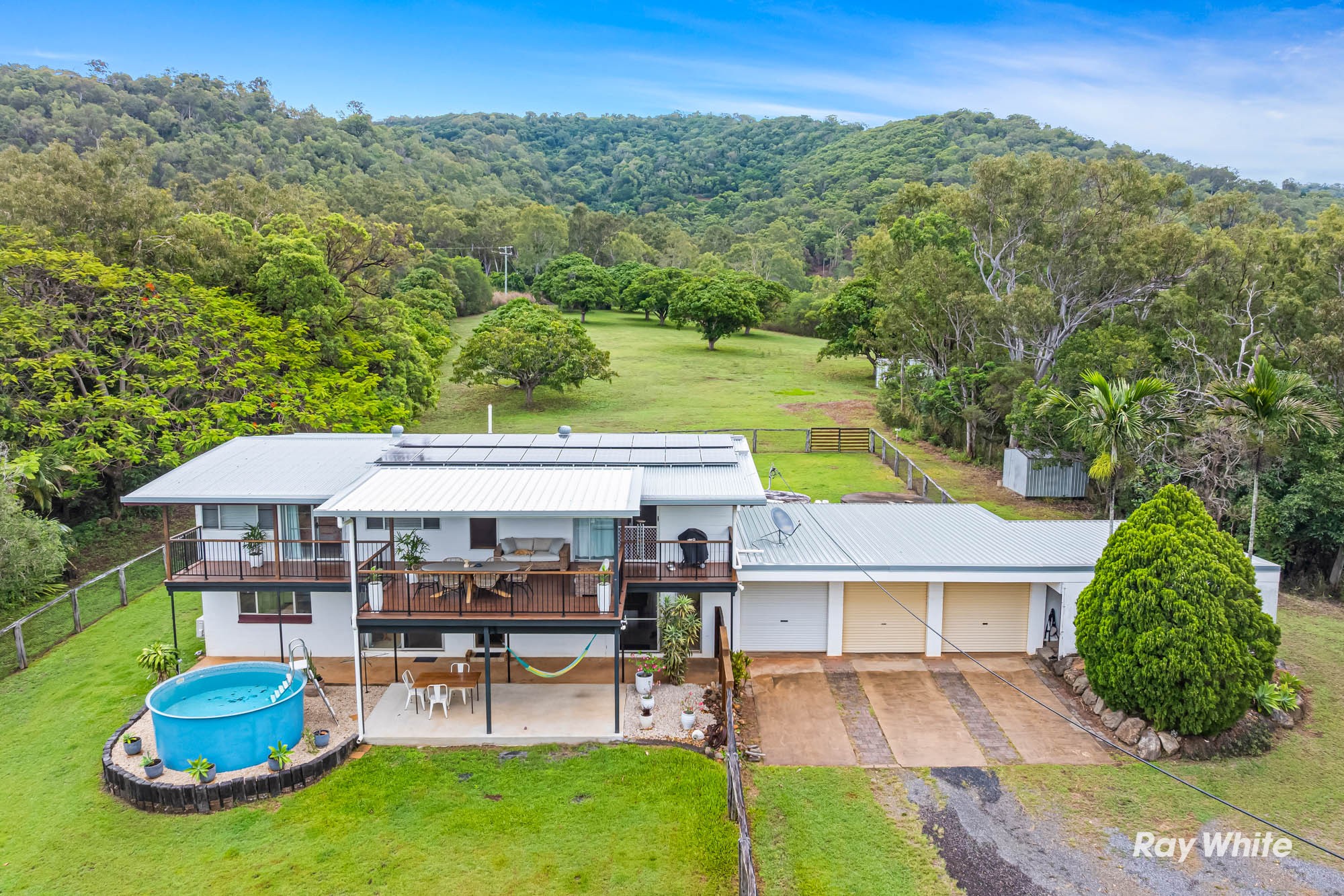 1 Howes Road, Farnborough, QLD 4703