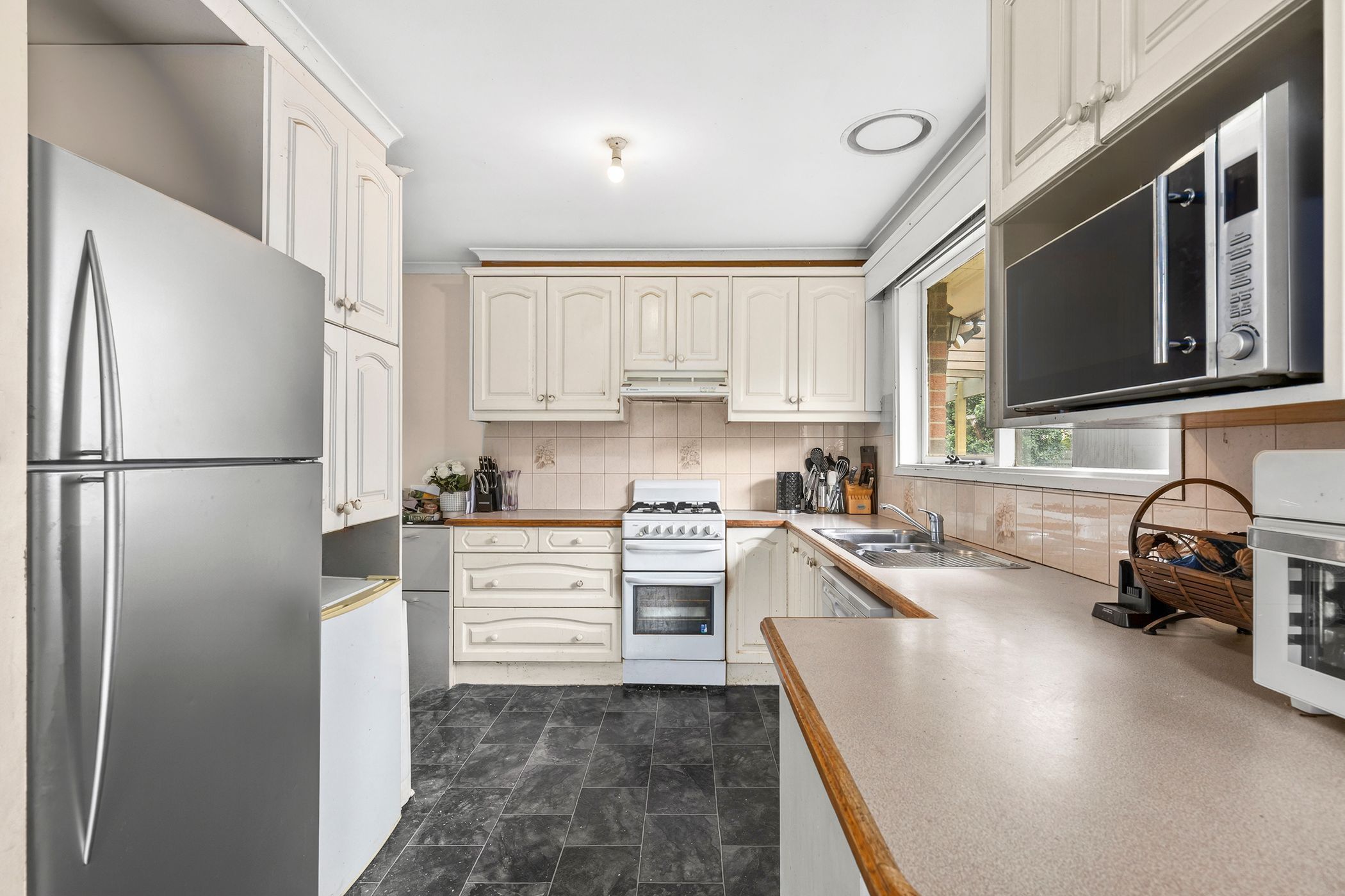 6 Enfield Close, Corio, VIC 3214