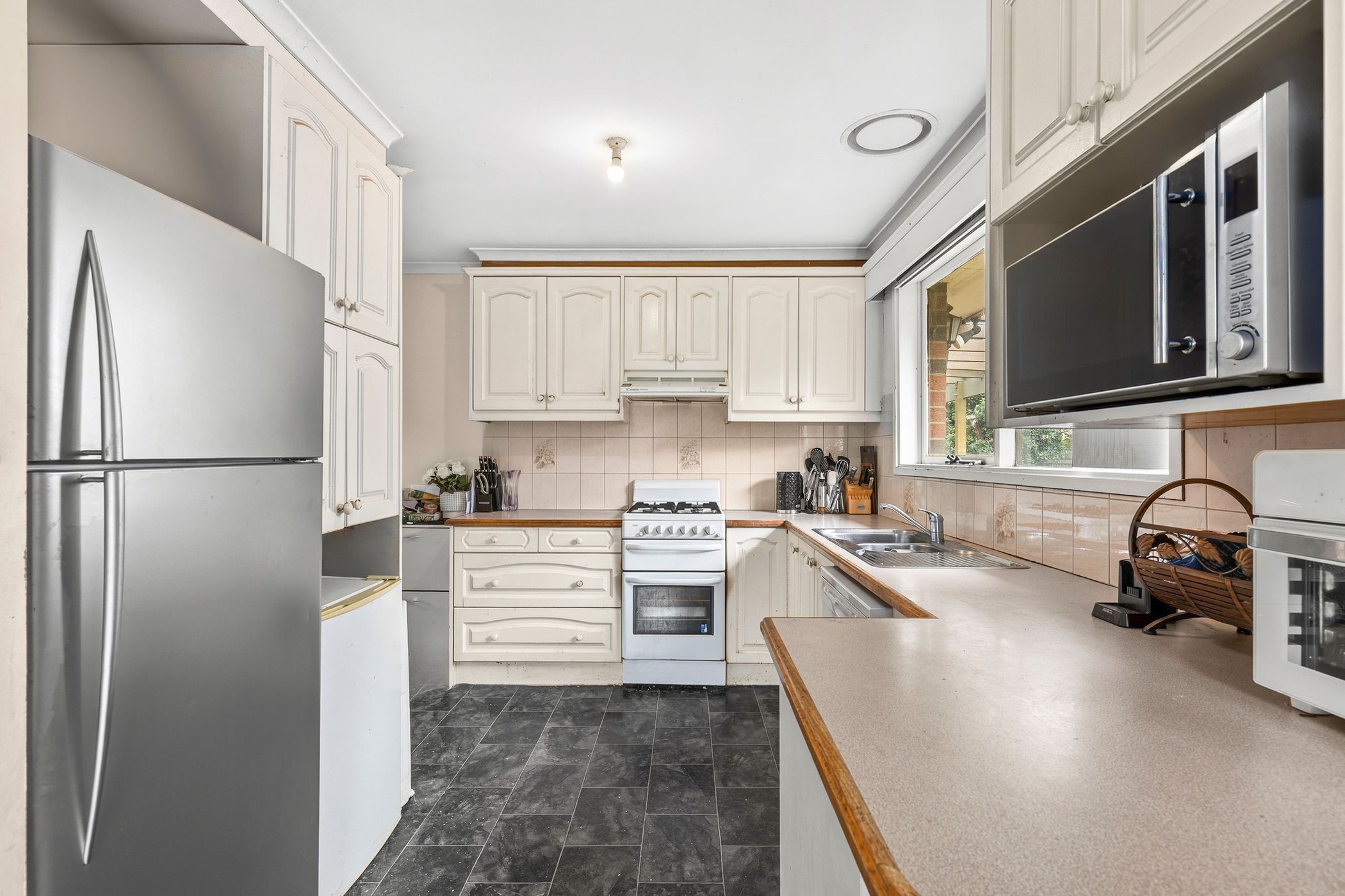 6 Enfield Close, Corio, VIC 3214