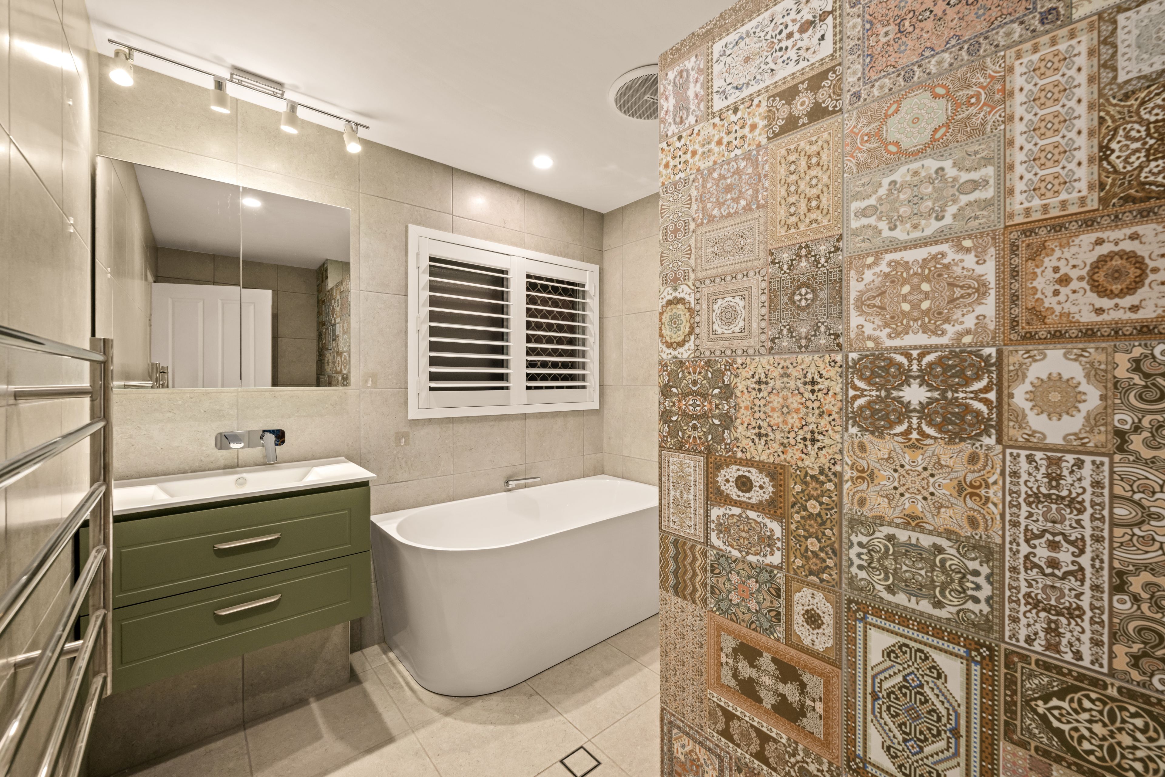 13 Inverness Court — photo 15 of 19