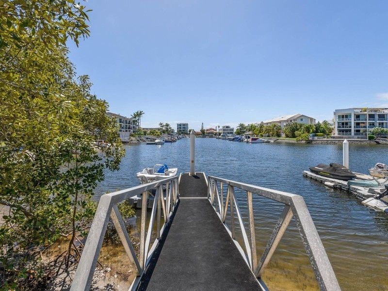8/89-91 Bayview Street, Runaway Bay, QLD 4216