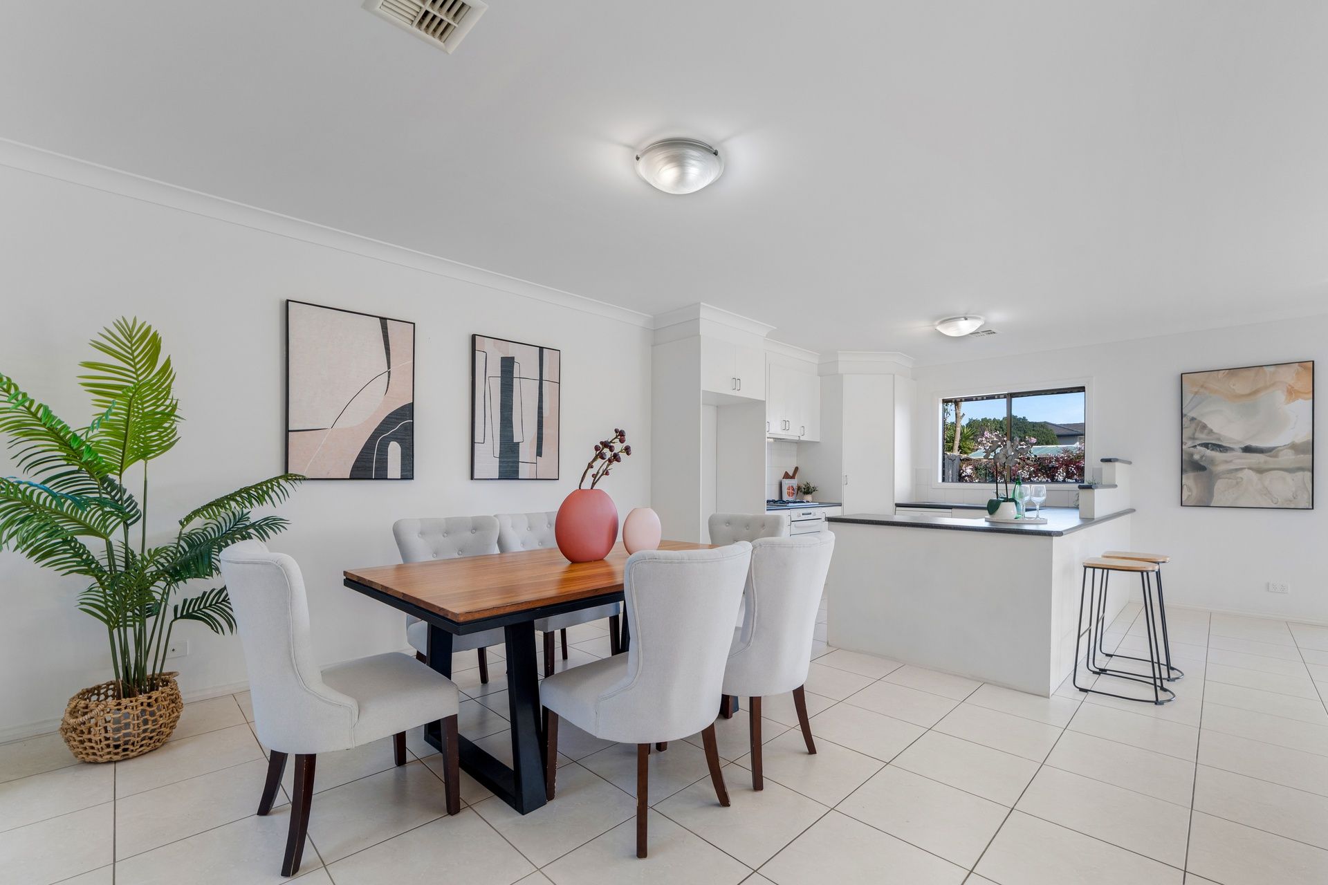 49A Margate Crescent — photo 7 of 14