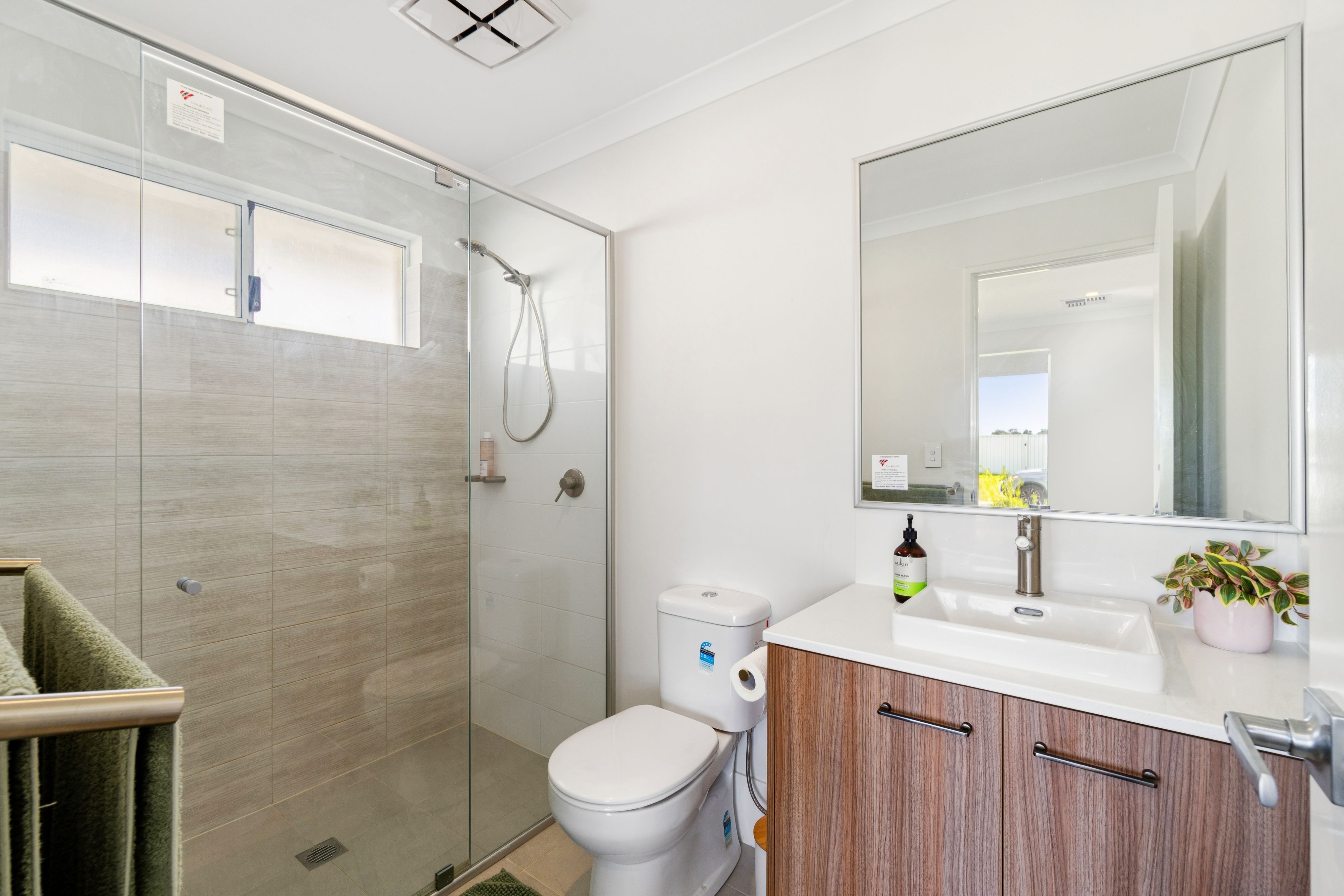 38 Jurien Avenue — photo 13 of 30