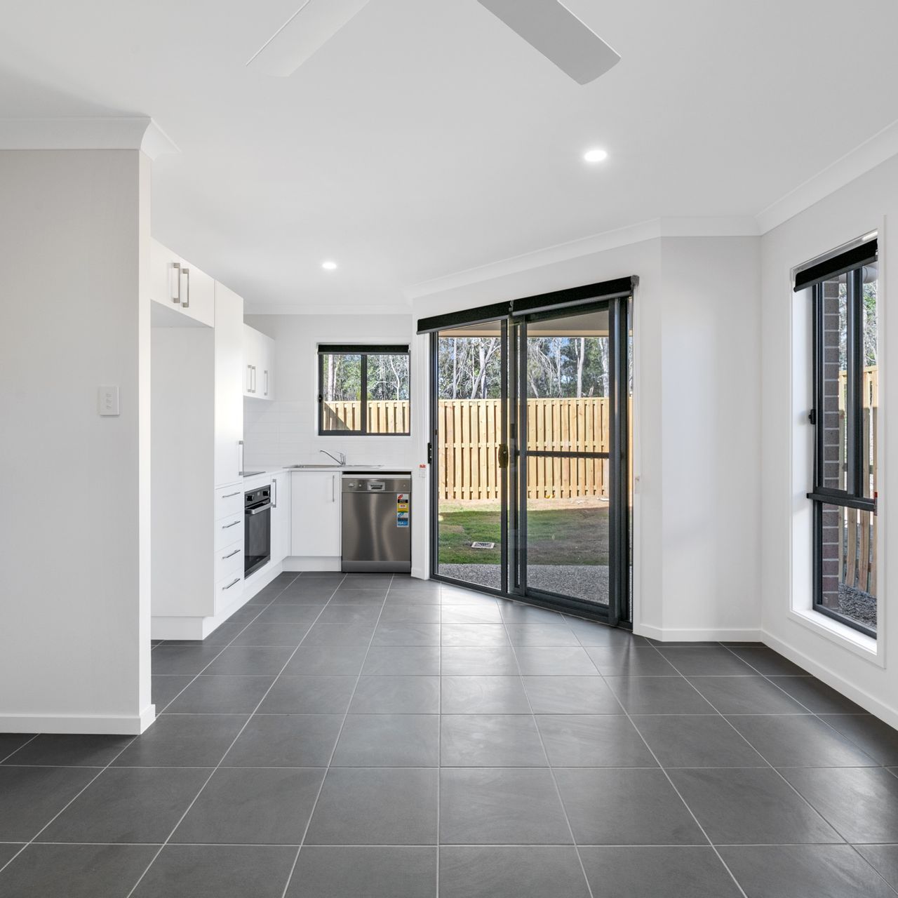 B/29 Miamax Place, Logan Reserve, QLD 4133