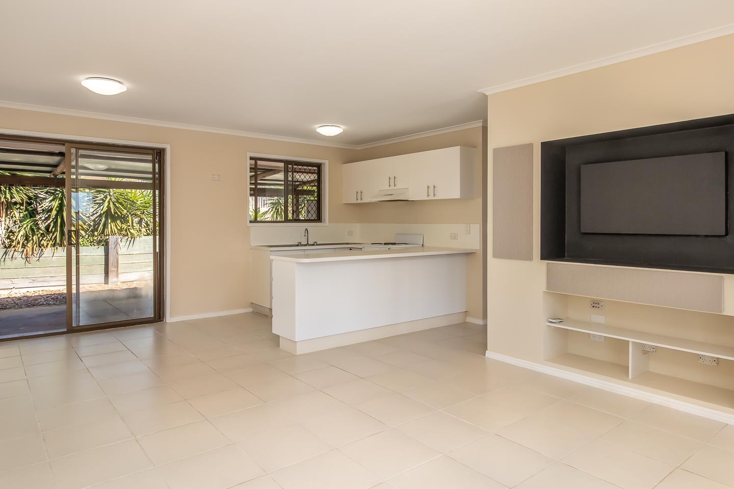 49 Hillcrest Avenue, Scarness, QLD 4655