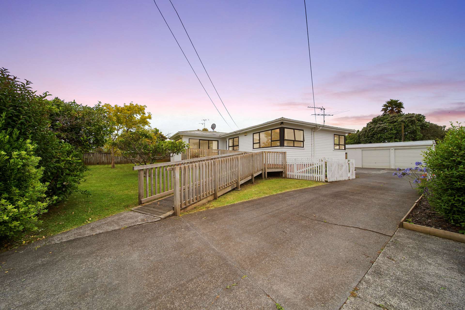 261 Puhinui Road photo 0