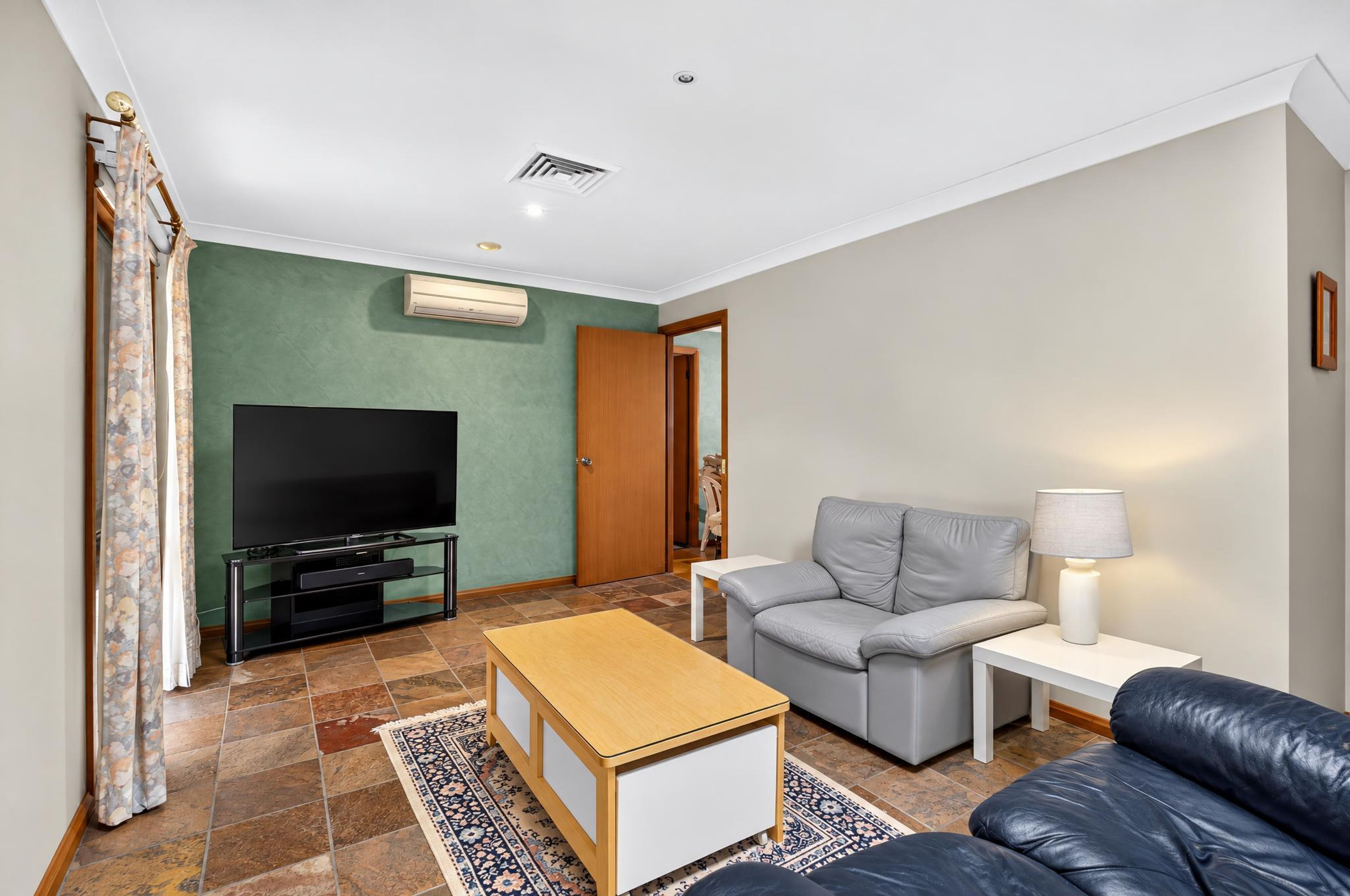 15 Moreton Road — photo 8 of 30