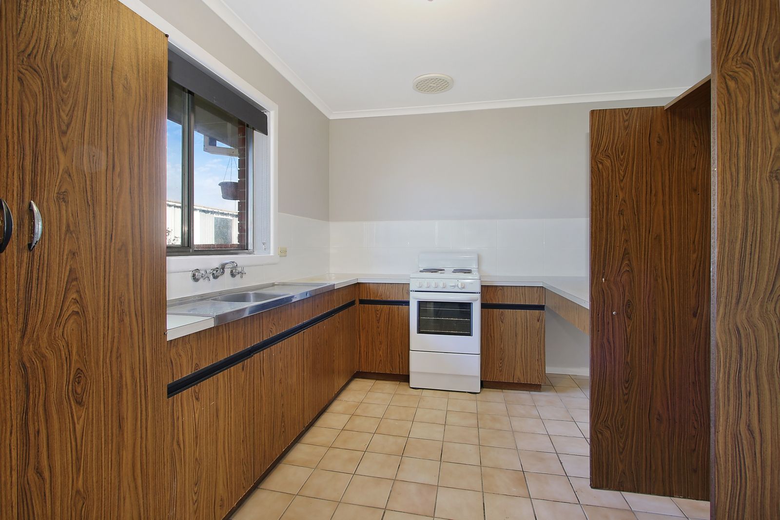 3/527 Sanders Road, Lavington, NSW 2641