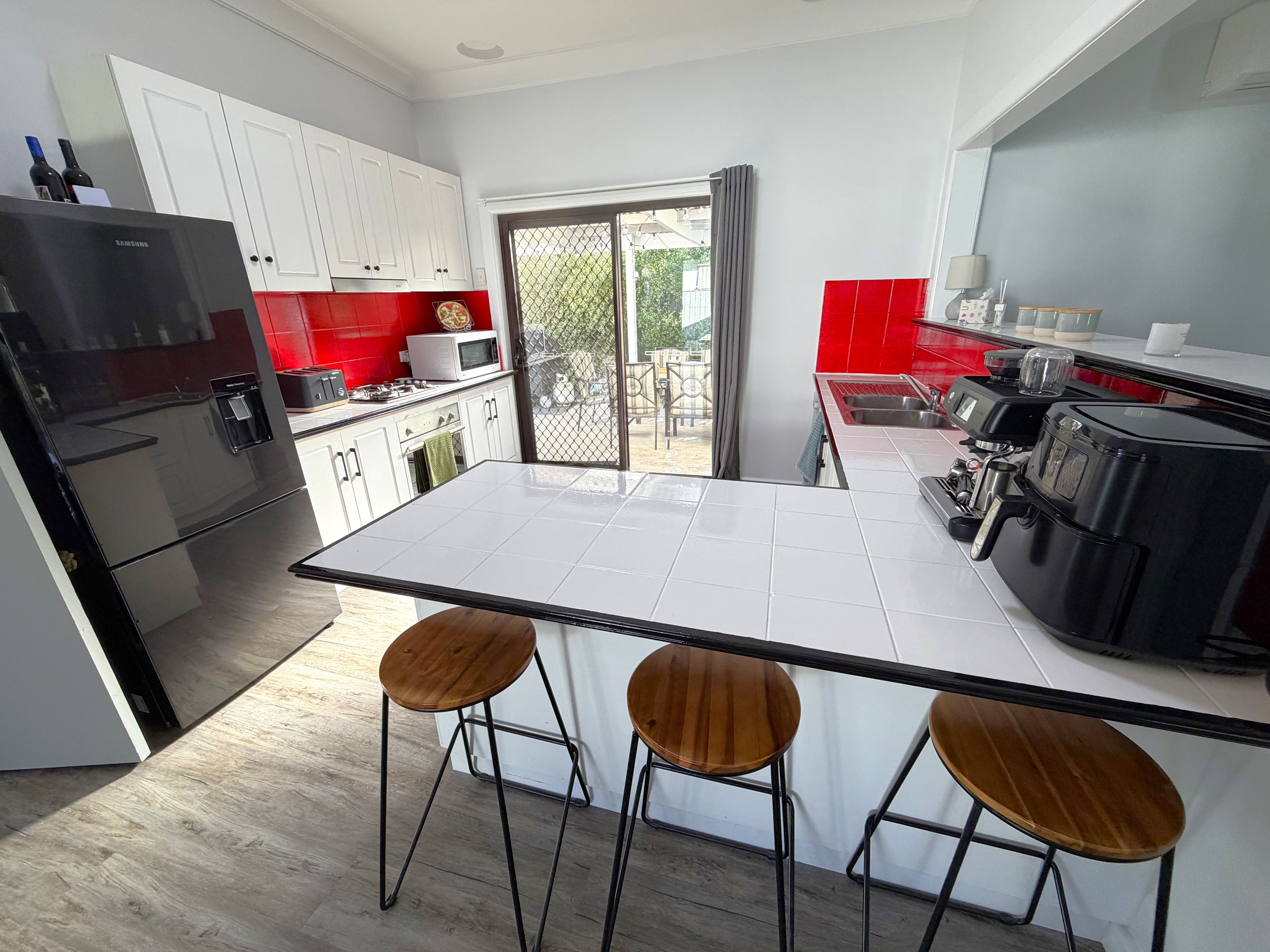101 Crispe Street — photo 5 of 15