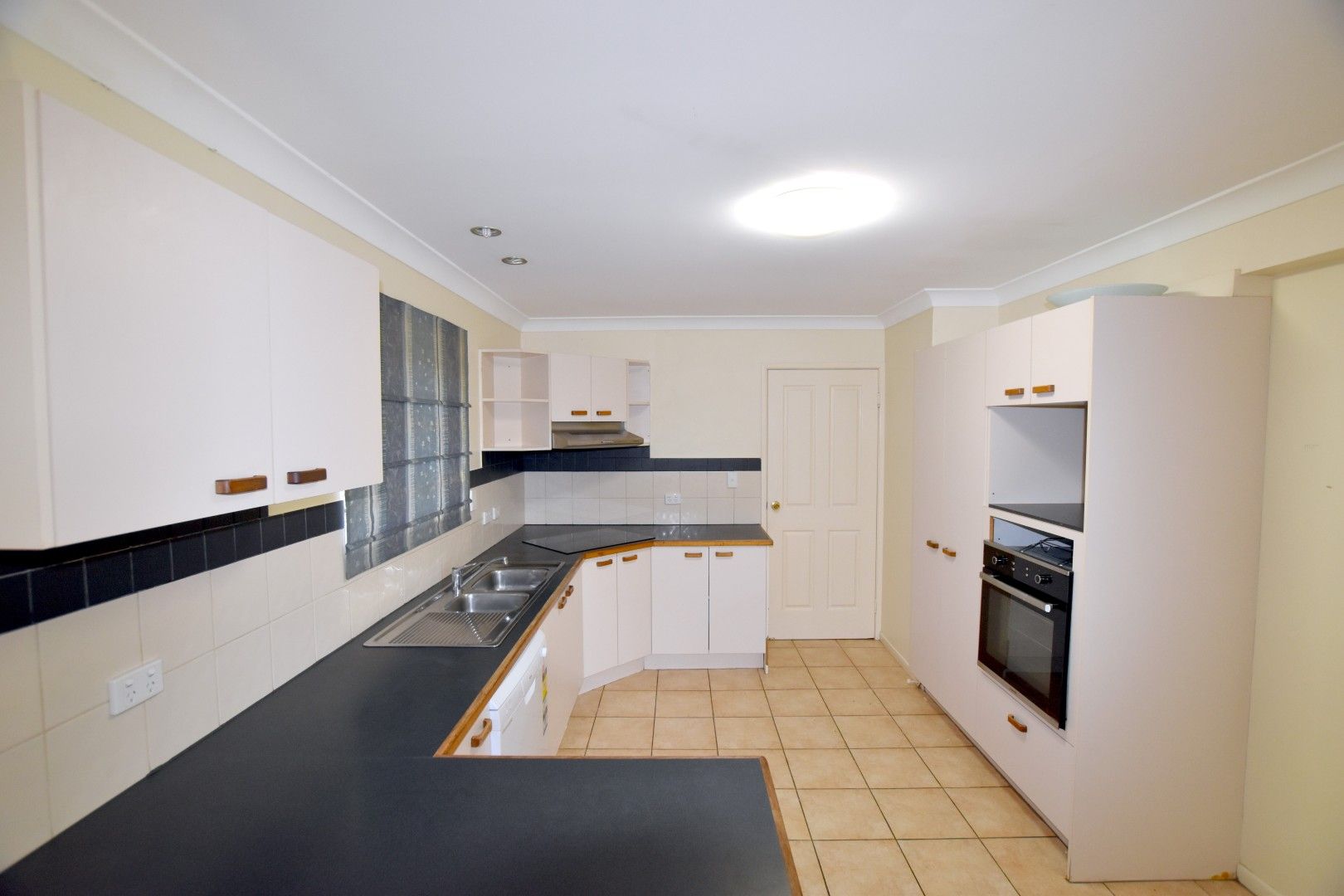 13 Gannet Street, New Auckland, QLD 4680